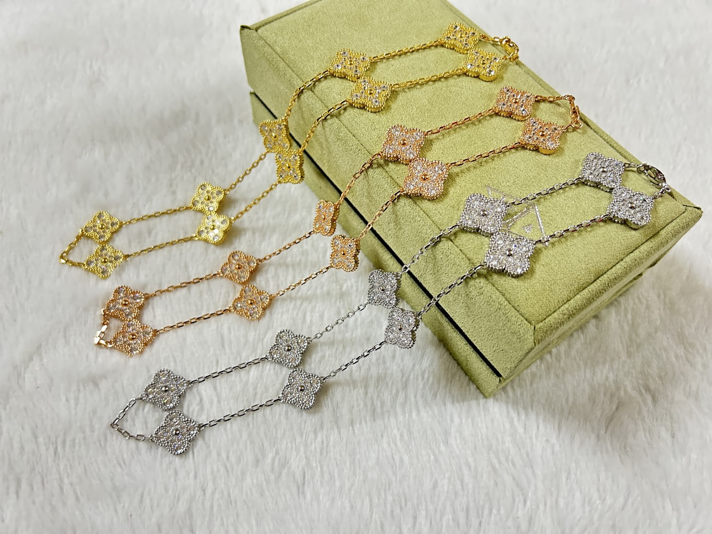 VCA Van Cleef & Arpels 10-Flower Full Diamond Necklace White Gold Rose Gold Yellow Gold