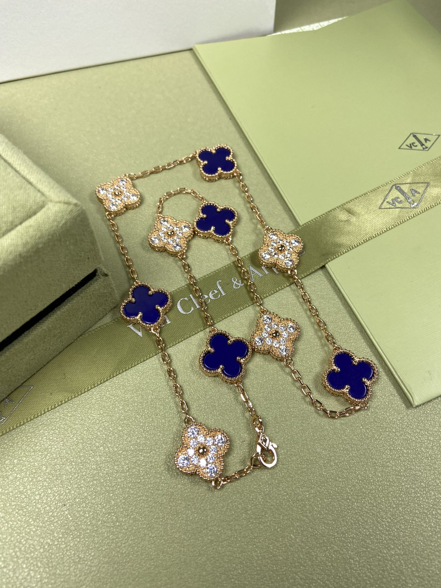 Van Cleef & Arpels Necklace VCA 10-Flower Lapis Lazuli Diamond Necklace White Gold Yellow Gold Rose Gold