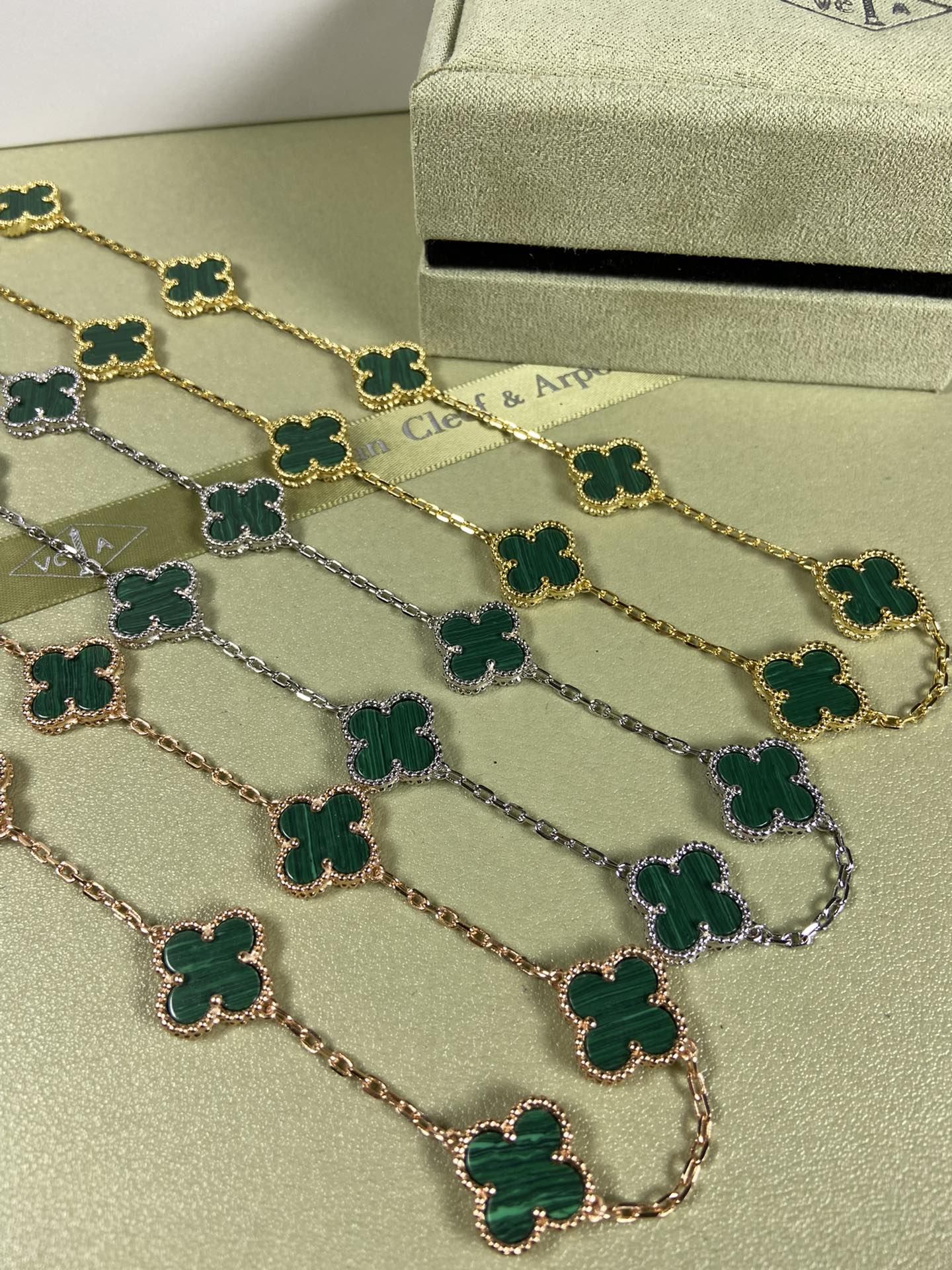 Van Cleef & Arpels Necklace VCA 10 Clovers Malachite Necklace White Gold Yellow Gold Rose Gold