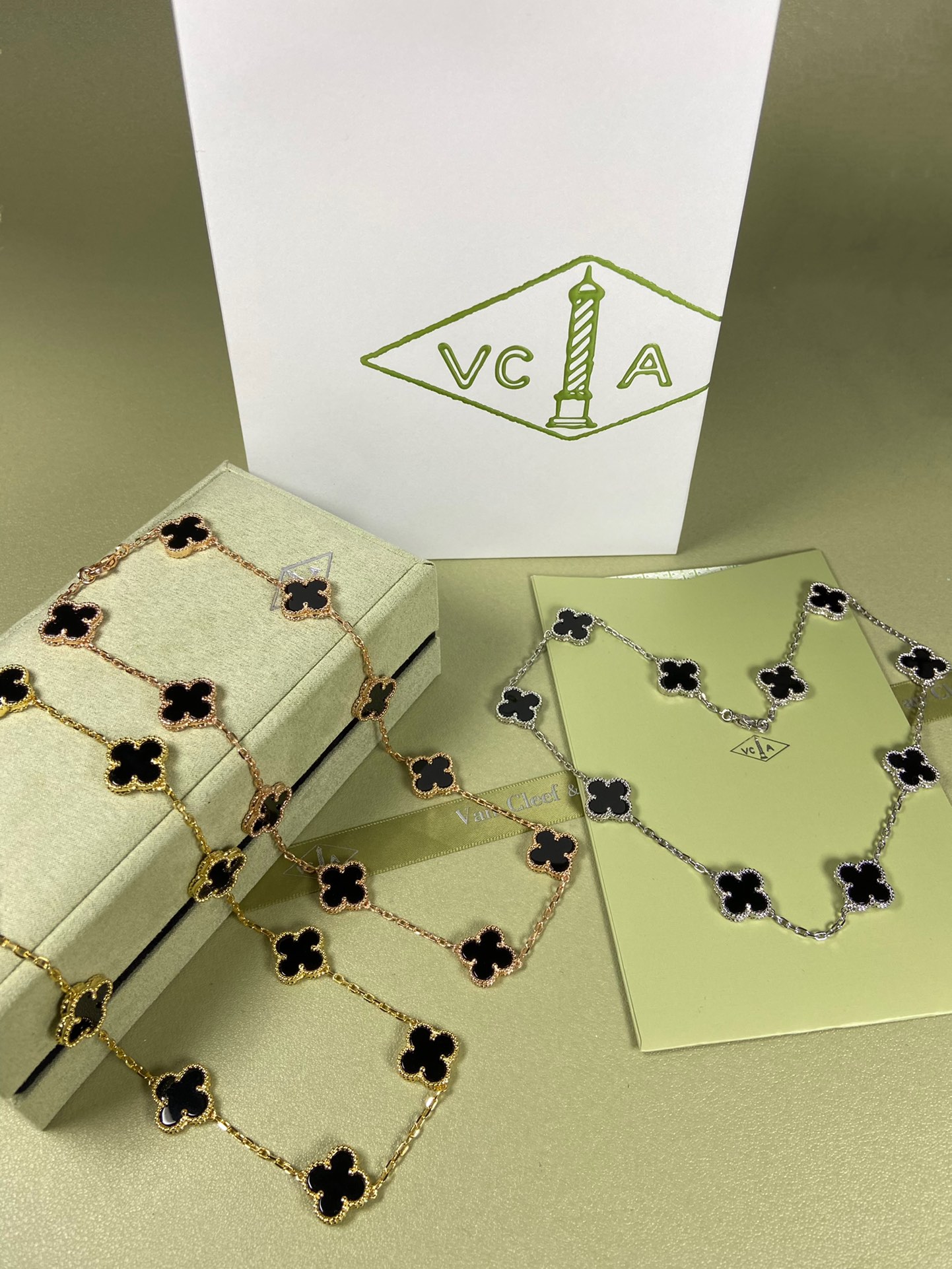 Van Cleef & Arpels 10 Clovers Necklace