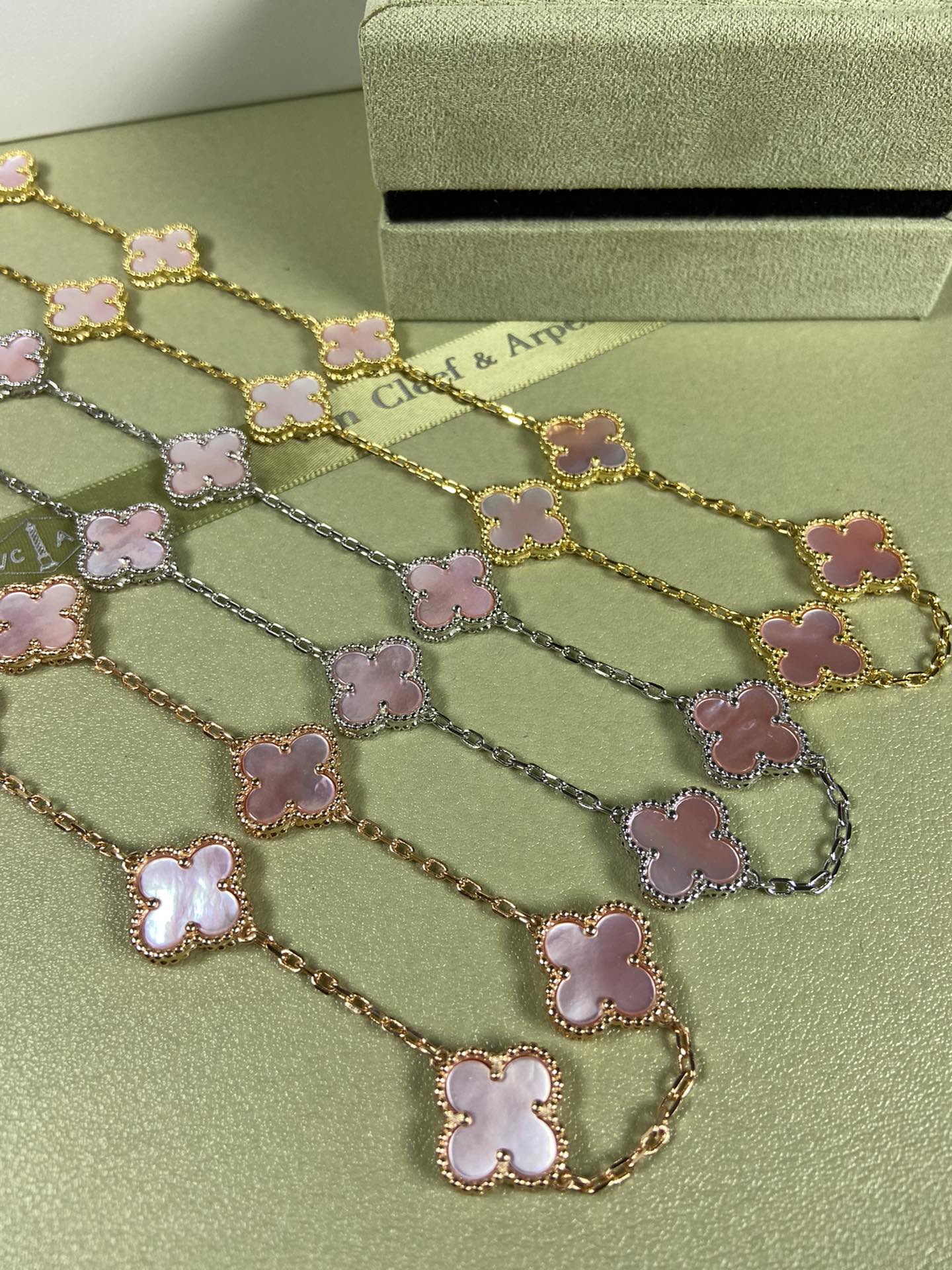Van Cleef & Arpels Necklace VCA 10-Flower Pink Mother Pearl Necklace White Gold Yellow Gold Rose Gold