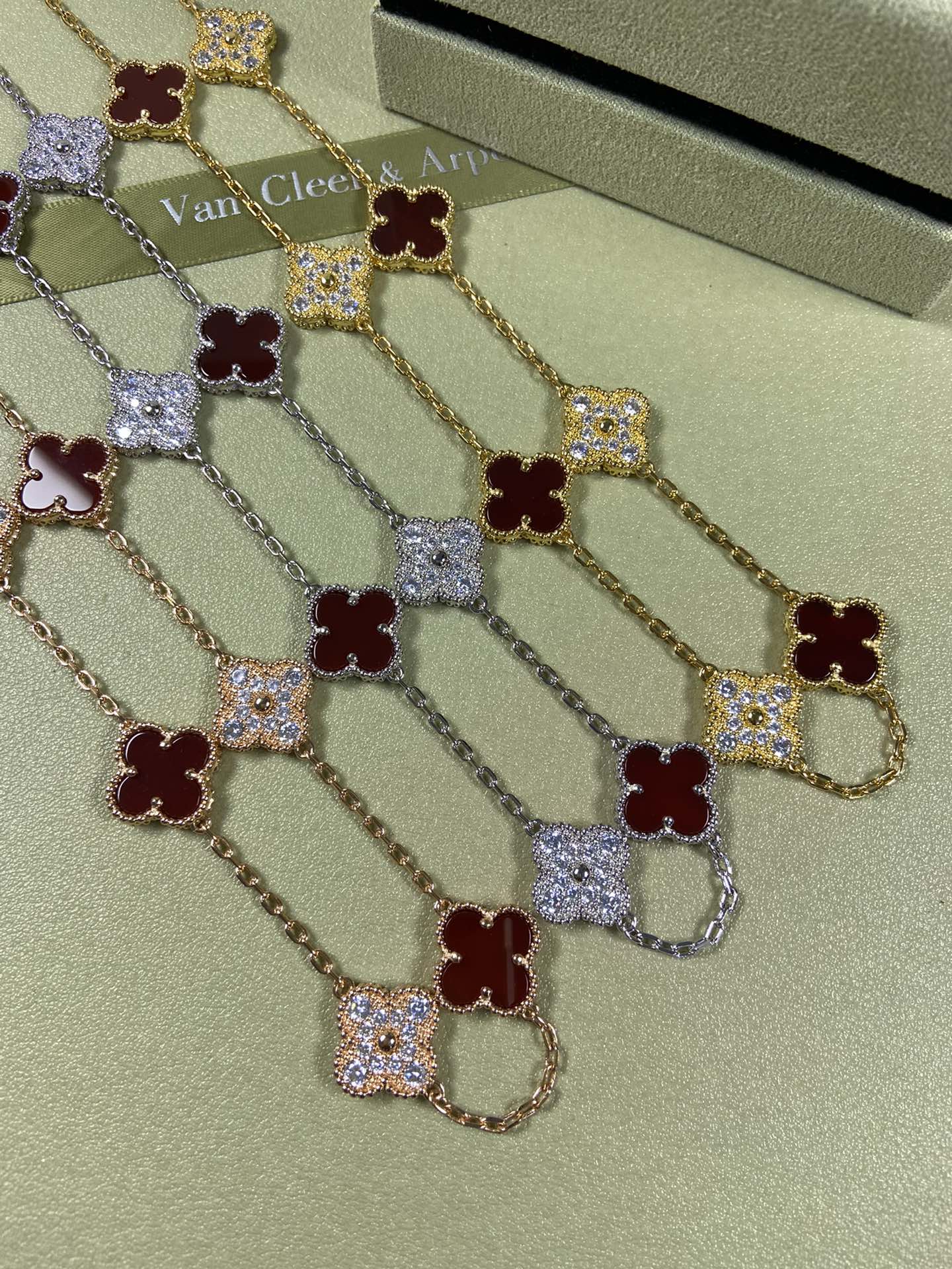 Van Cleef & Arpels 10 Clovers Necklace