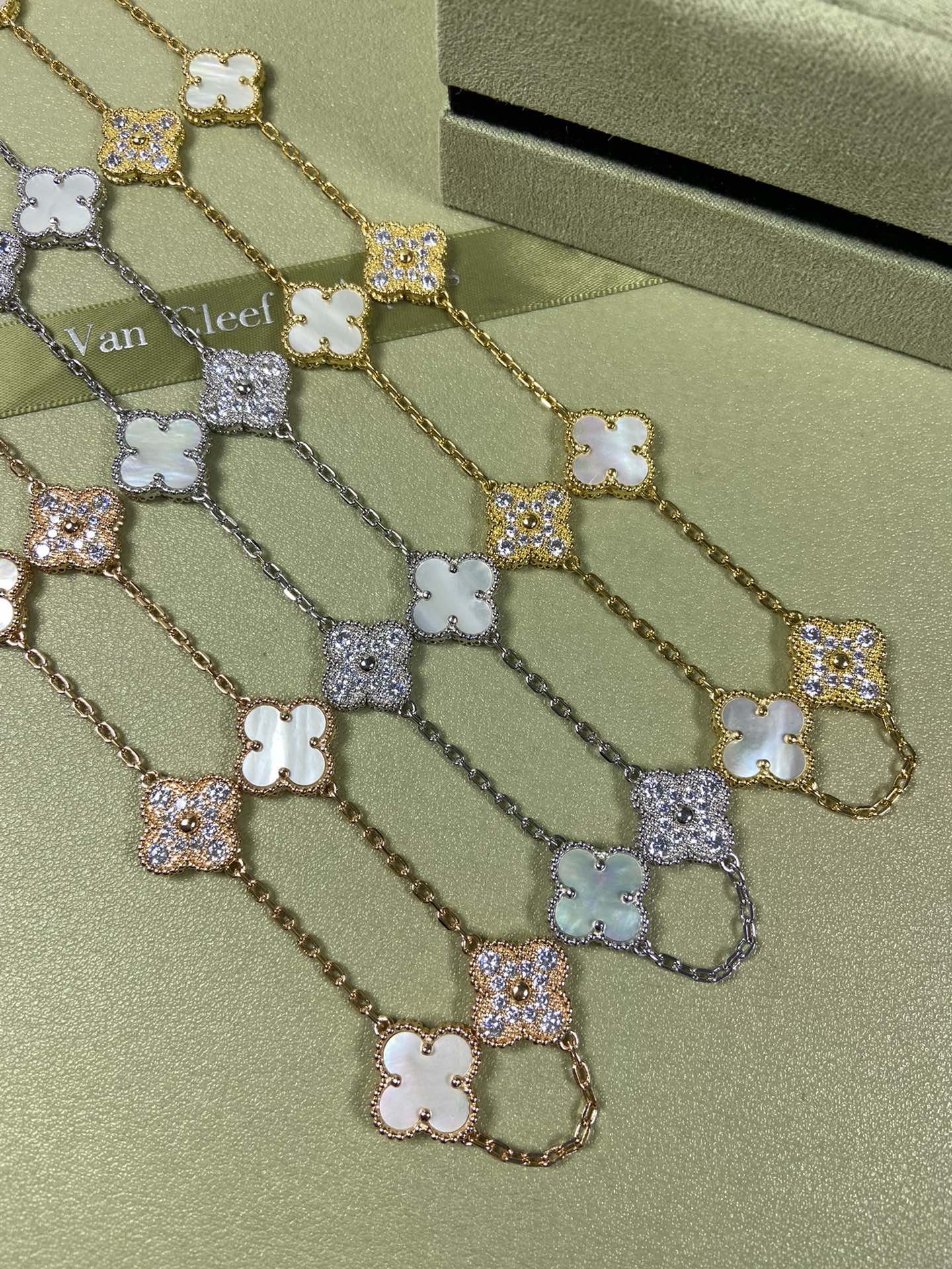 Van Cleef & Arpels 10 Clovers Necklace