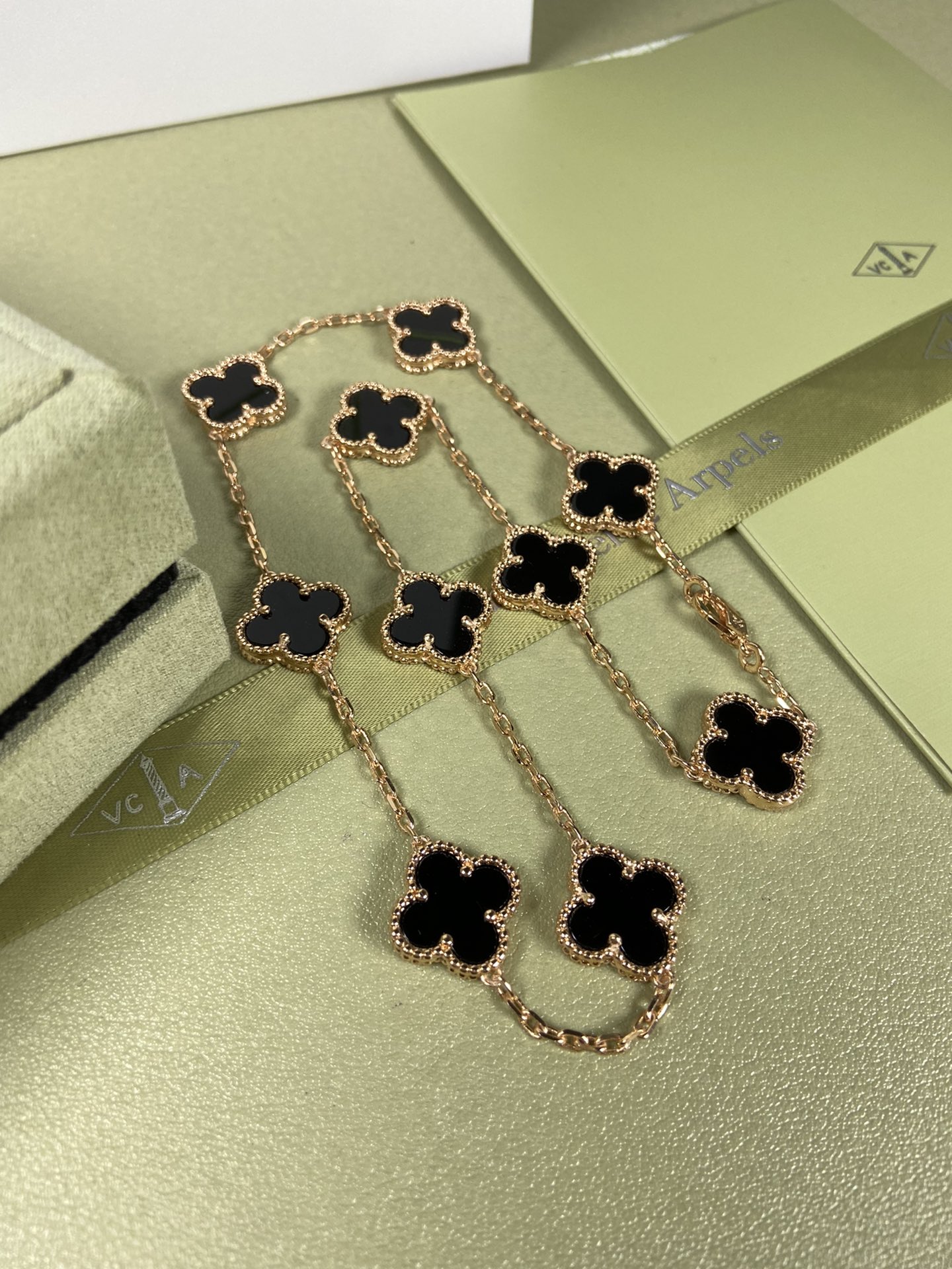 Van Cleef & Arpels 10 Clovers Necklace