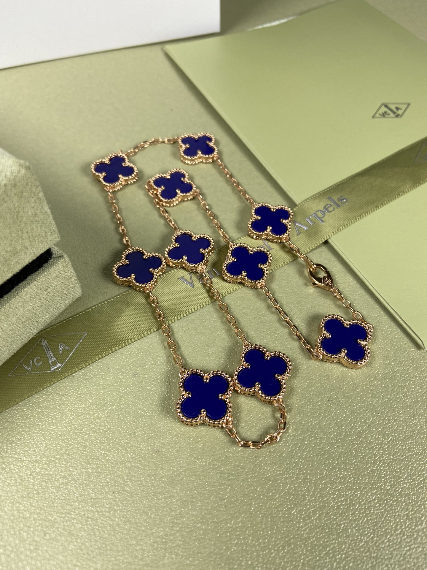Van Cleef & Arpels Necklace VCA 10-Flower Lapis Lazuli Diamond Necklace White Gold Yellow Gold Rose Gold
