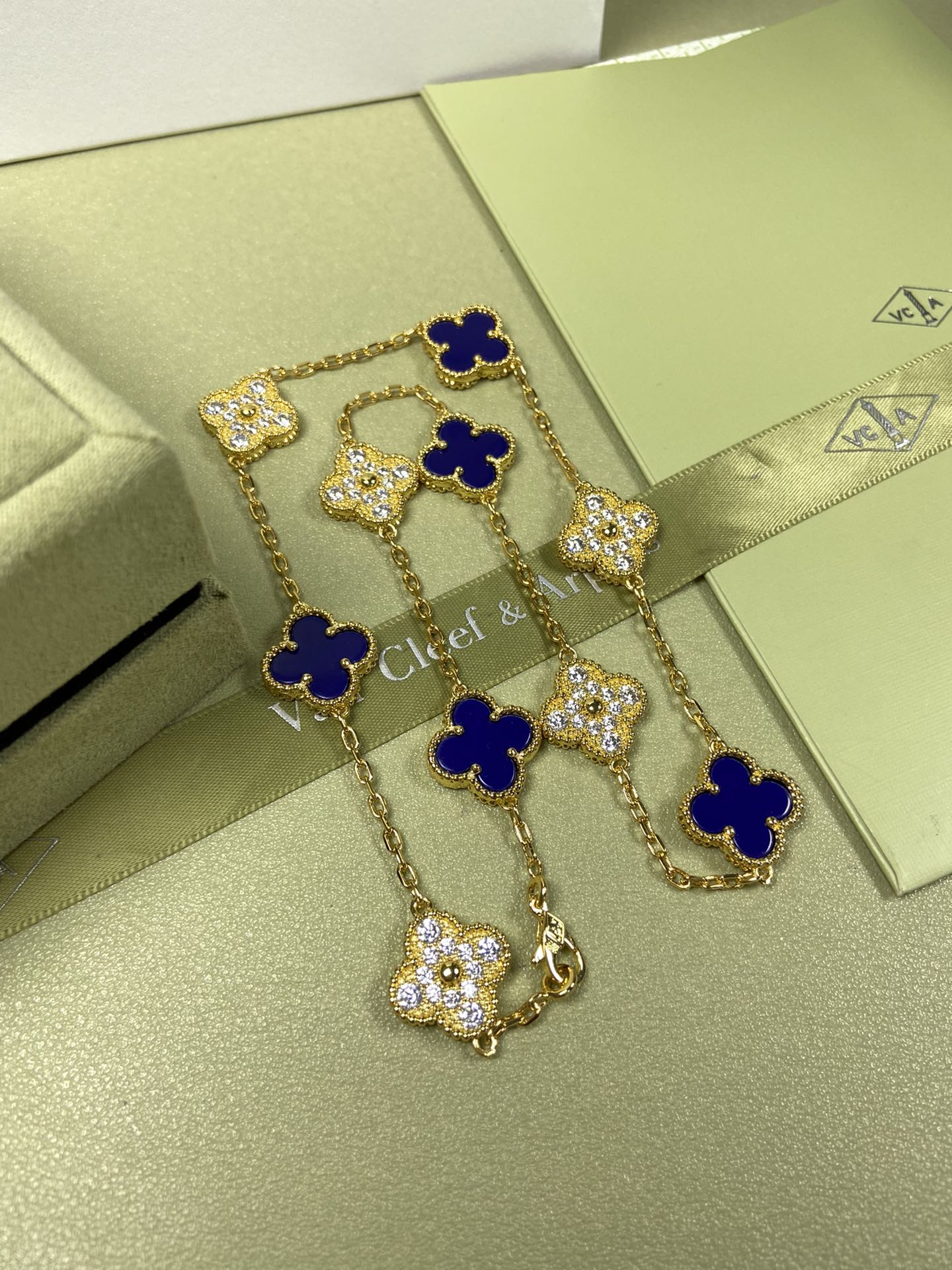 Van Cleef & Arpels Necklace VCA 10-Flower Lapis Lazuli Diamond Necklace White Gold Yellow Gold Rose Gold