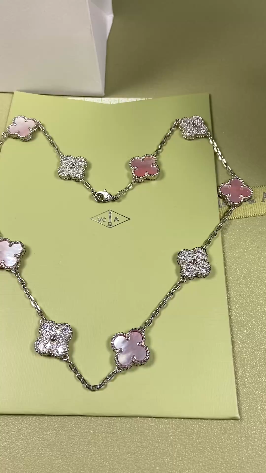 Van Cleef & Arpels Necklace VCA 10-Flower Pink Mother Pearl Necklace White Gold Yellow Gold Rose Gold