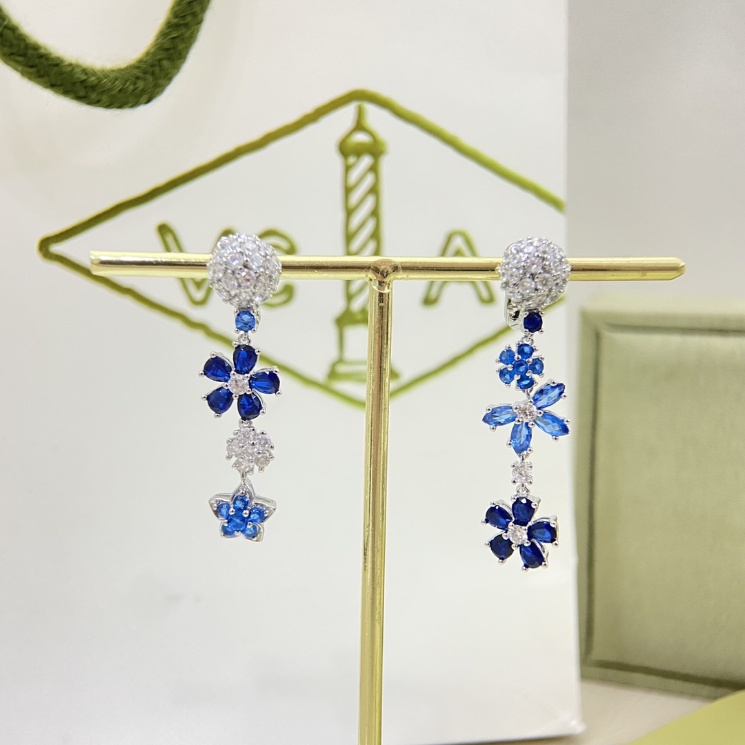 Van Cleef & Arpels Earrings New Gradient Gemstones Midsummer Moon Dream Ear Clips