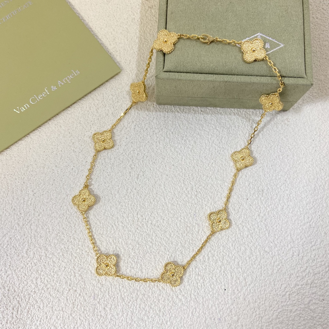 Van Cleef & Arpels Necklace Hammered 10 Clover Necklace