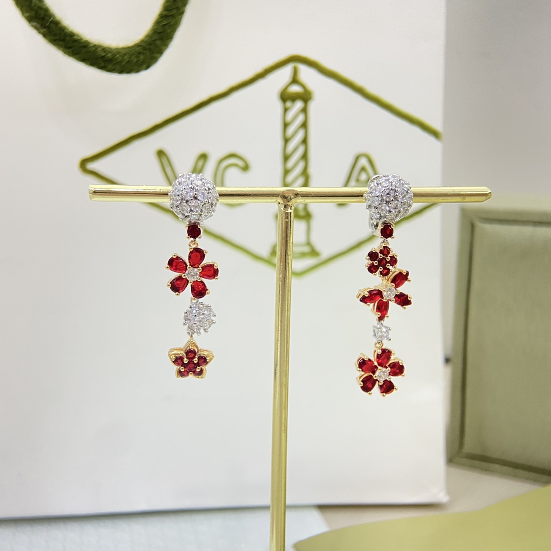 Van Cleef & Arpels Earrings New Gradient Gemstones Midsummer Moon Dream Ear Clips