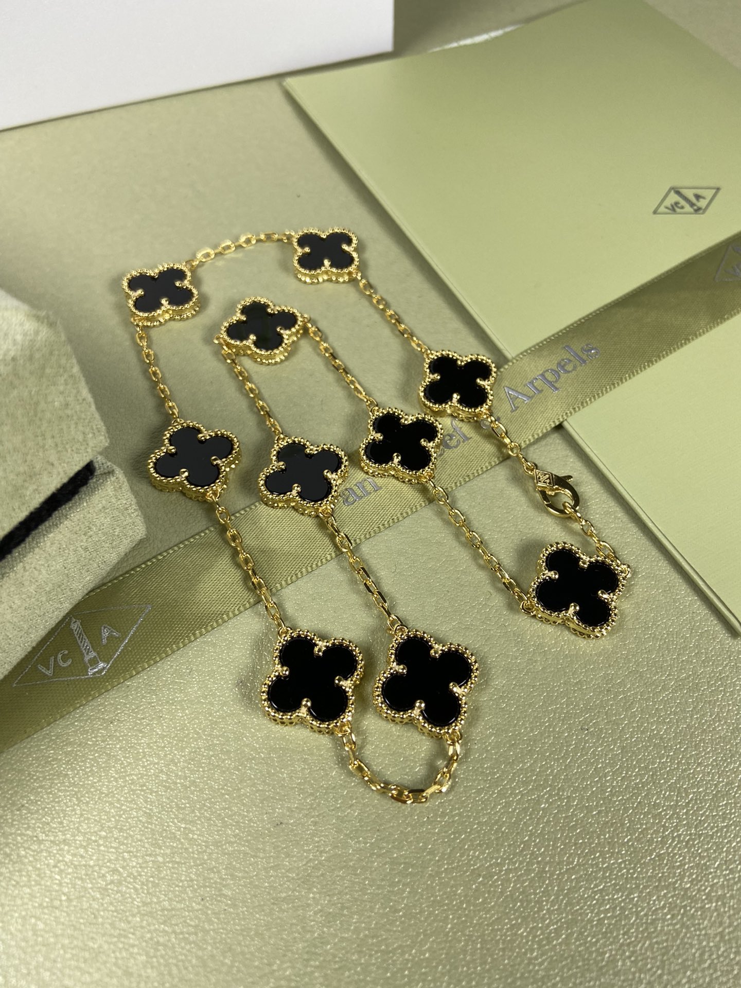 Van Cleef & Arpels 10 Clovers Necklace