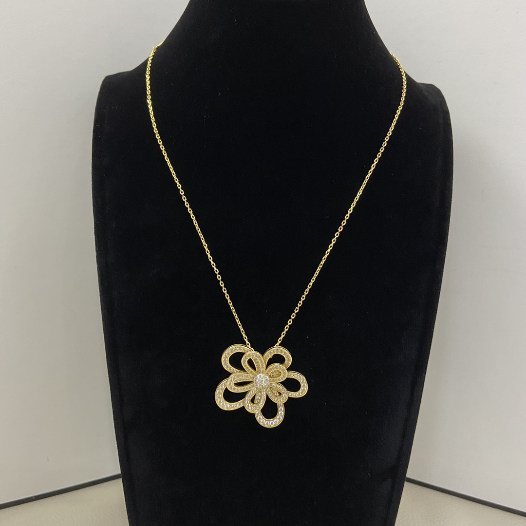 Van Cleef & Arpels Necklace New Full Diamond Flower Necklace