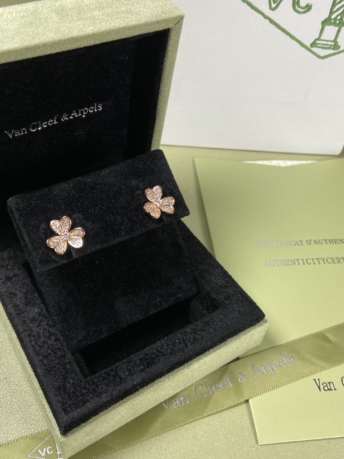 Van Cleef & Arpels Earrings VCA Clover Full Diamond Studs White Gold, Yellow Gold, Rose Gold