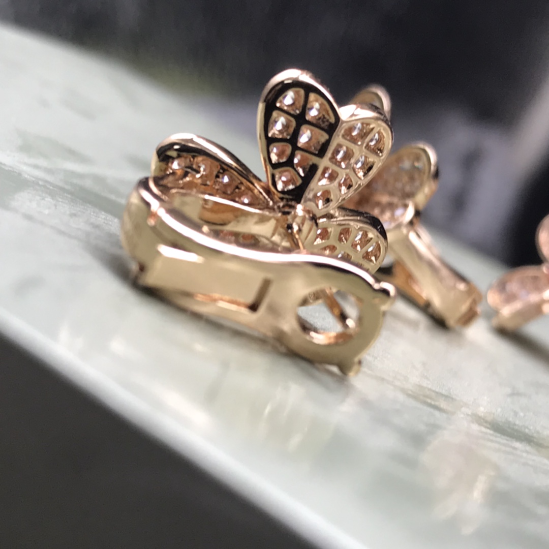 Van Cleef & Arpels Earrings, New Three-Flower Full Diamond Earrings, In Stock High Version