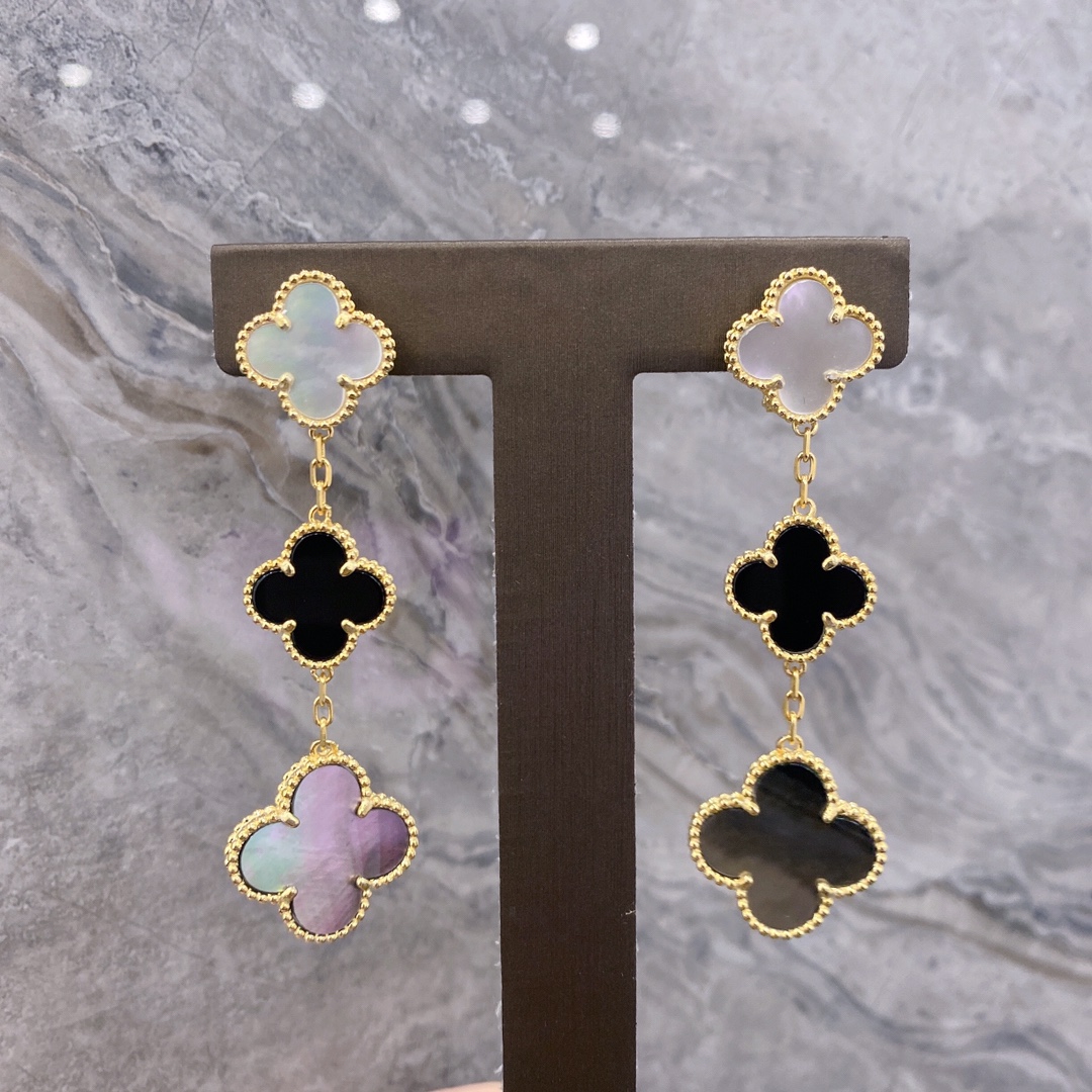 VCA Magic Alhambra 3-pattern Ear Studs Yellow Gold Color, White Mother-of-Pearl + Gray Mother-of-Pearl + Black Mother-of-Pearl