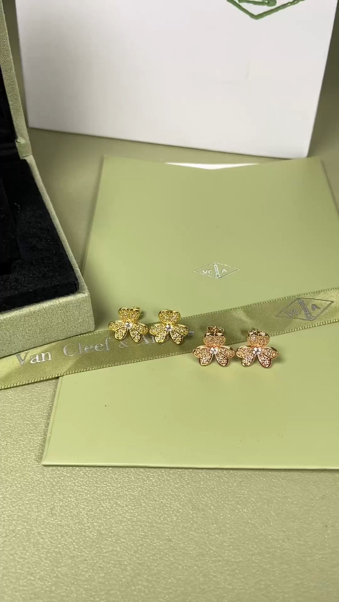 Van Cleef & Arpels Earrings VCA Clover Full Diamond Studs White Gold, Yellow Gold, Rose Gold