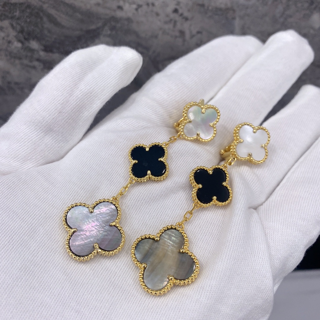 VCA Magic Alhambra 3-pattern Ear Studs Yellow Gold Color, White Mother-of-Pearl + Gray Mother-of-Pearl + Black Mother-of-Pearl