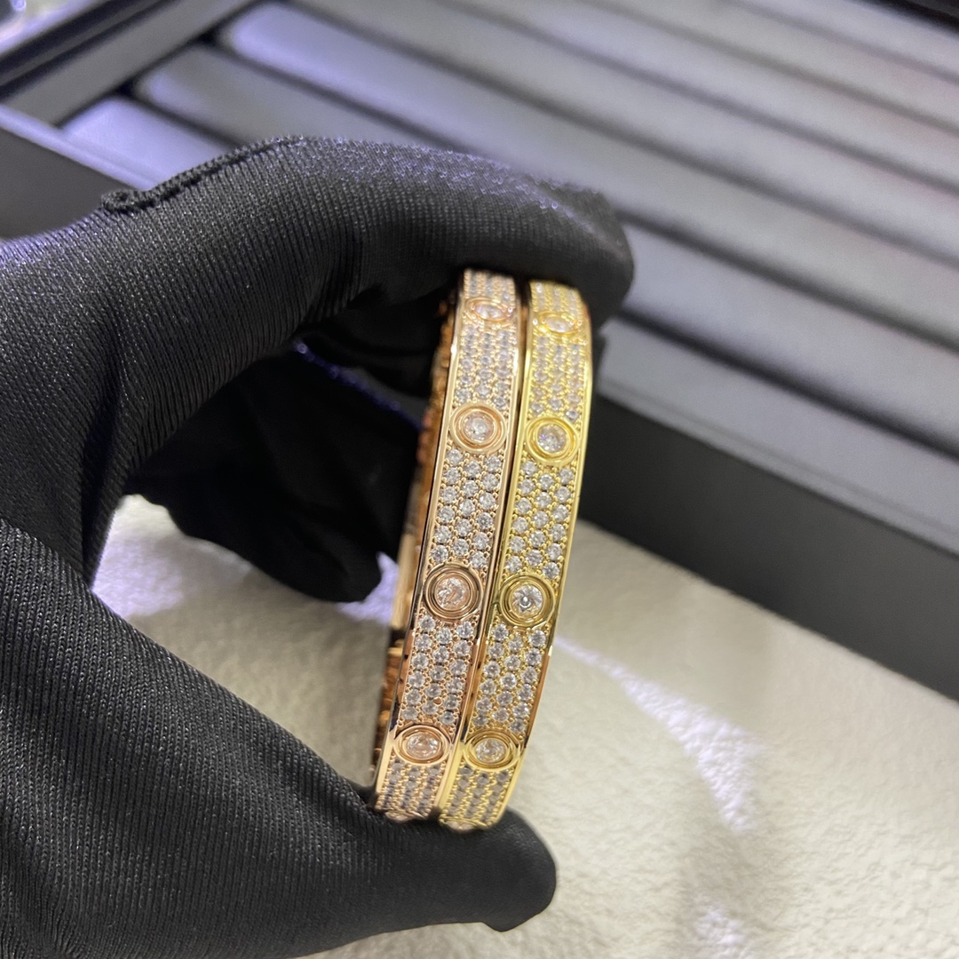 Cartier Bangle Full Diamond Star Main Stone with Triple Row Diamond Clasp Bangle