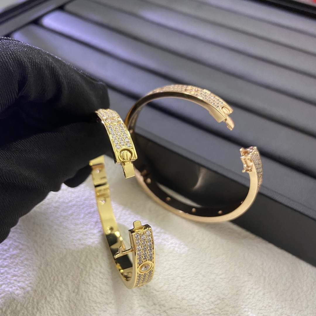 Cartier Bangle Full Diamond Star Main Stone with Triple Row Diamond Clasp Bangle