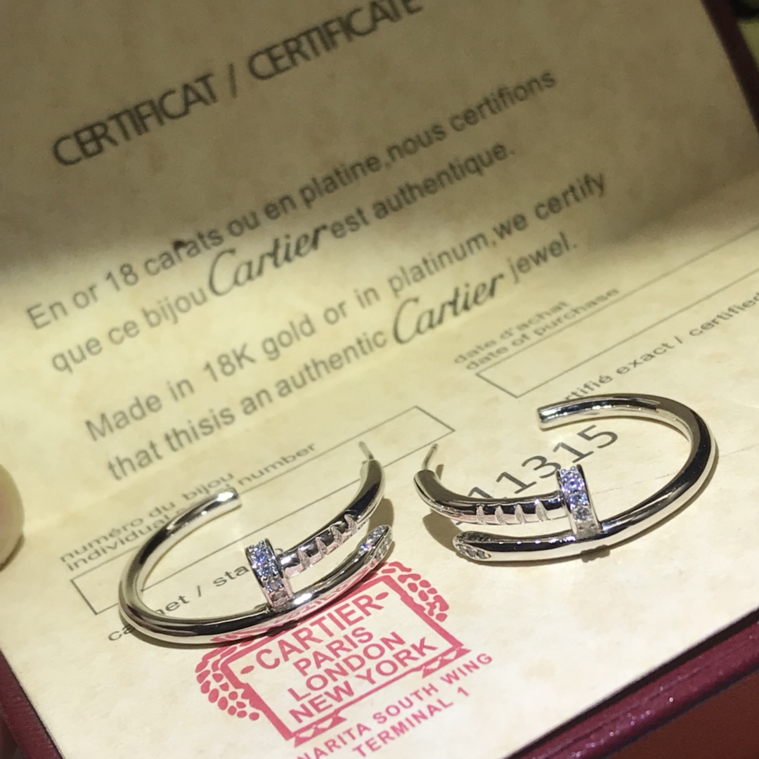 Cartier Stud Earrings New Head-to-Tail Diamond Stud Hoop In Stock High Quality