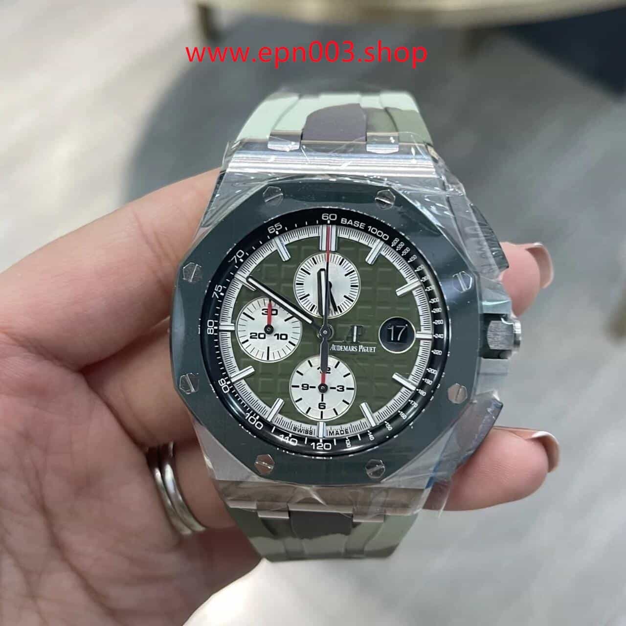 Royal Oak Offshore Selfwinding Chronograph 26400SO.OO.A055CA.01 44mm Mens Watch