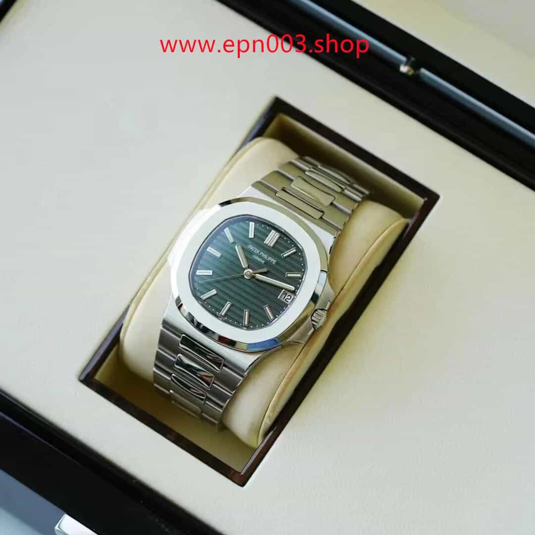 Nautilus 5711/1A-014 40 mm Men Watch
