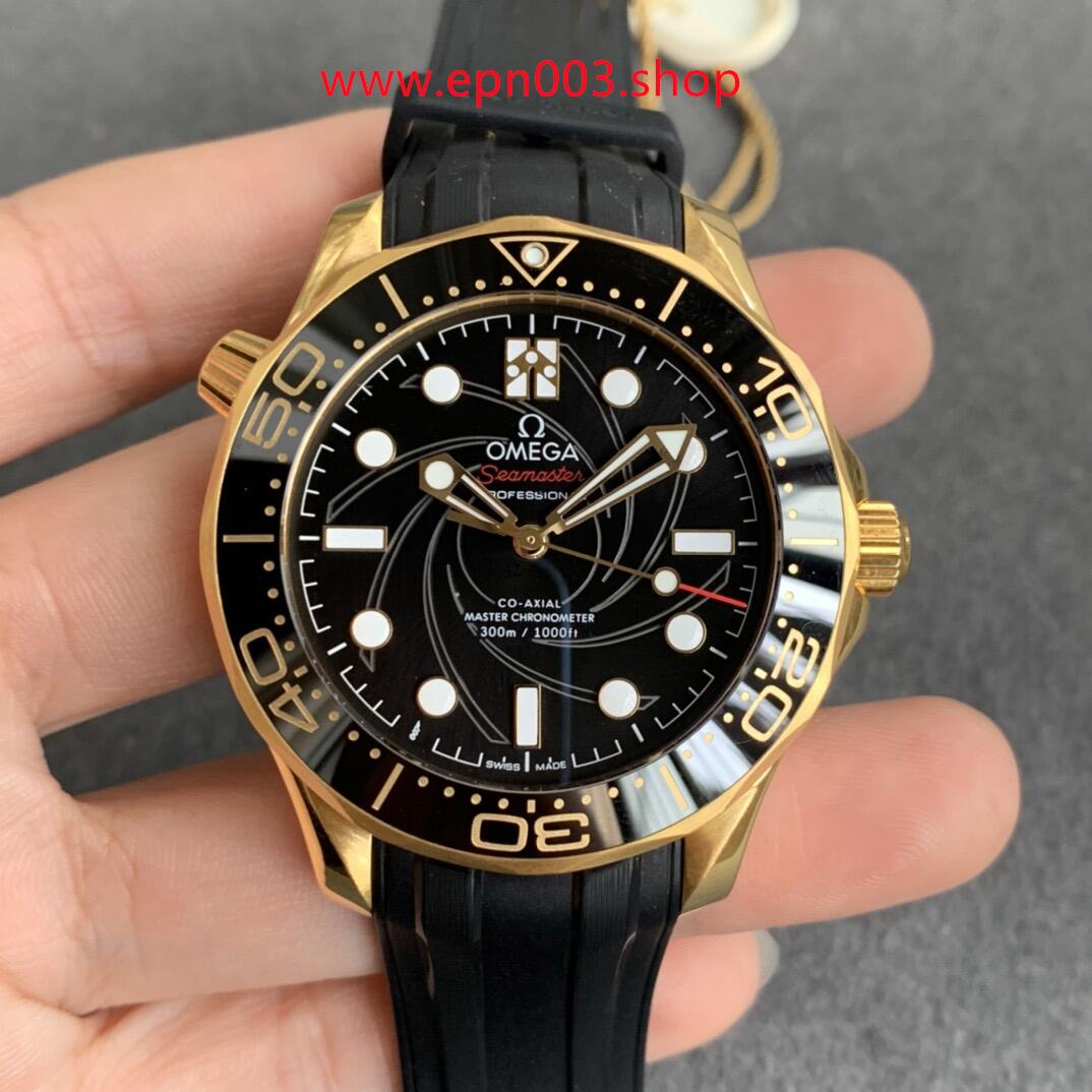 Seamaster Diver 300M 42mm-Yellow 18K Gold Case On Rubber Strap