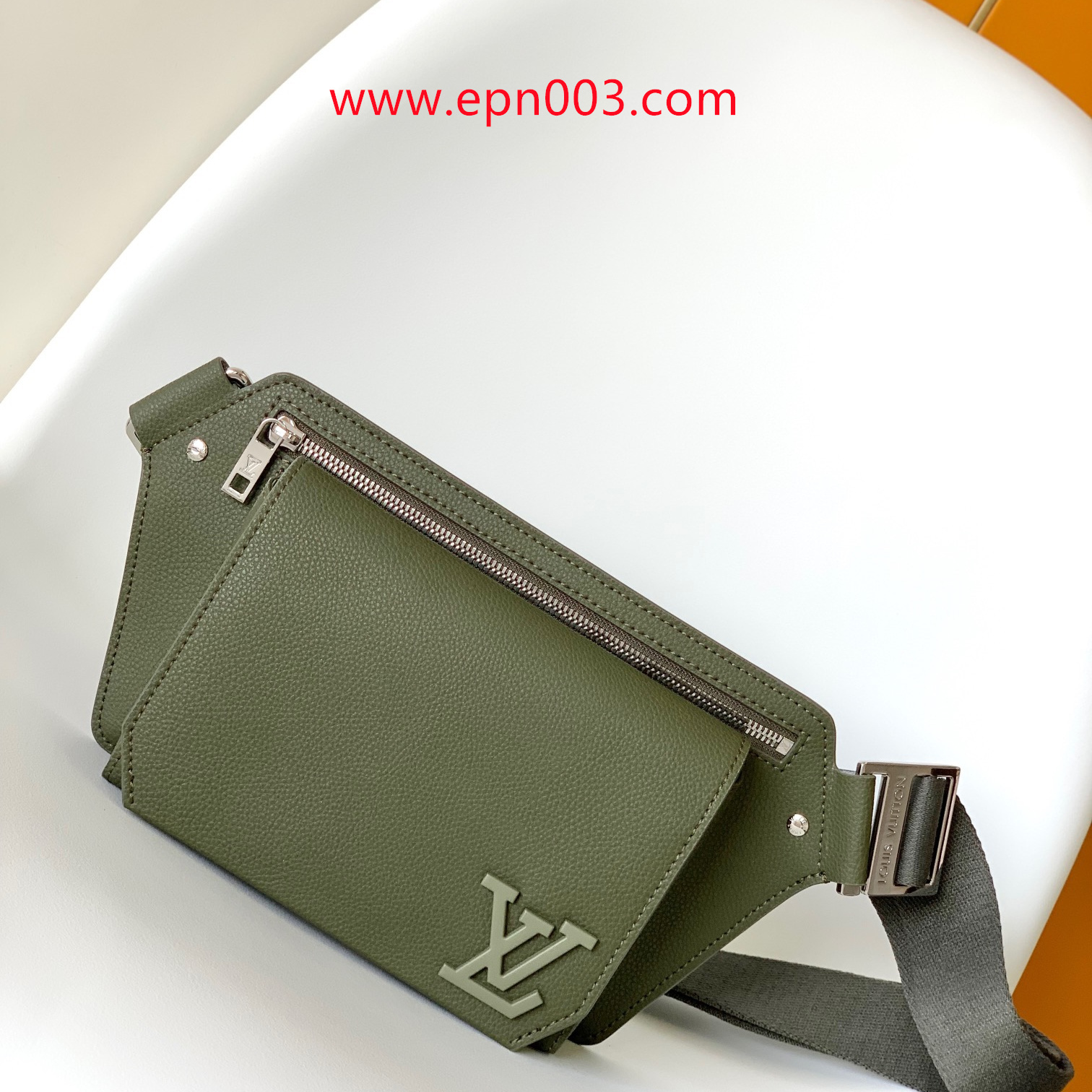 Small Bags and Bumbags Takeoff Sling M21364