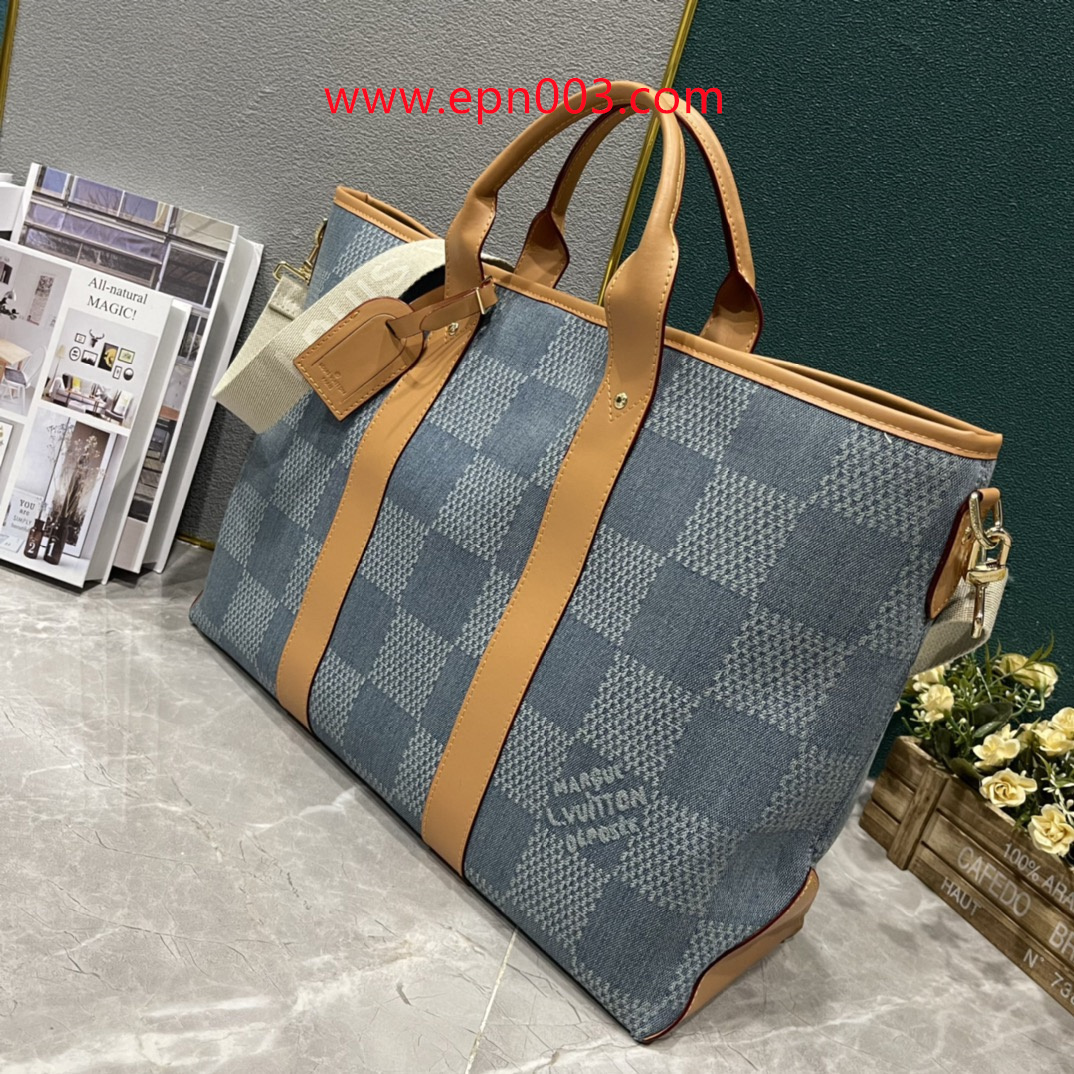 Tote Bags  Weekend Tote N40702