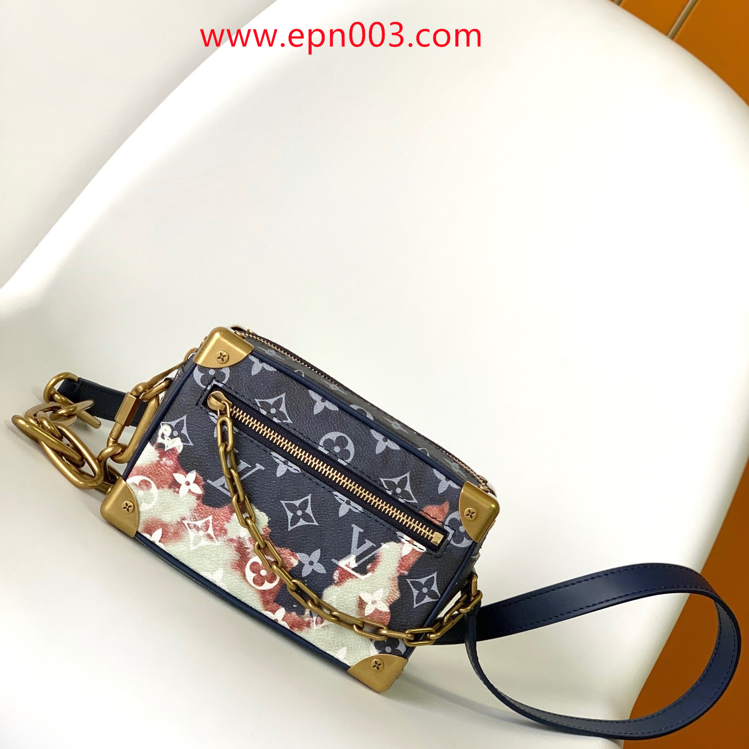 Crossbody Bags Mini Soft Trunk M23731