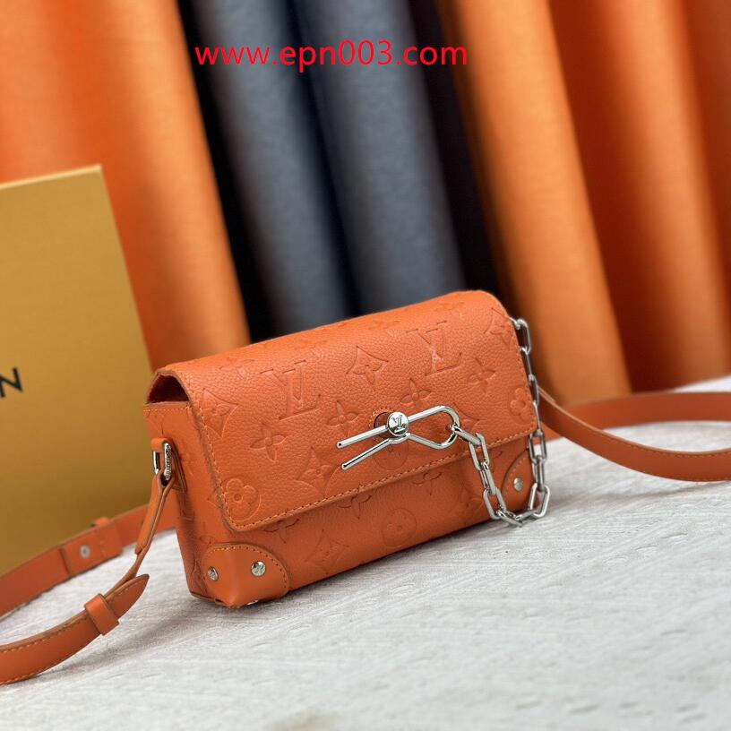 Crossbody Bags Steamer Wearable Wallet M82916
