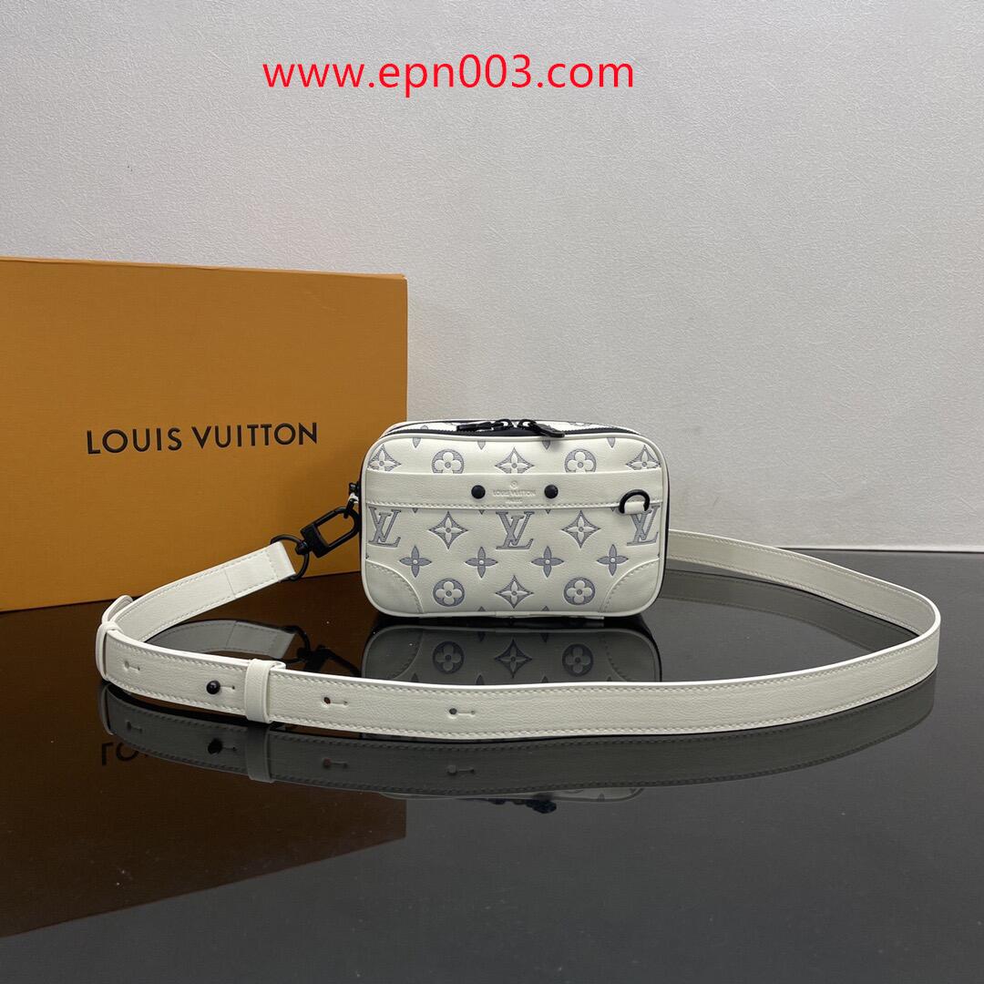 Crossbody Bags Alpha Wearable Wallet M83383