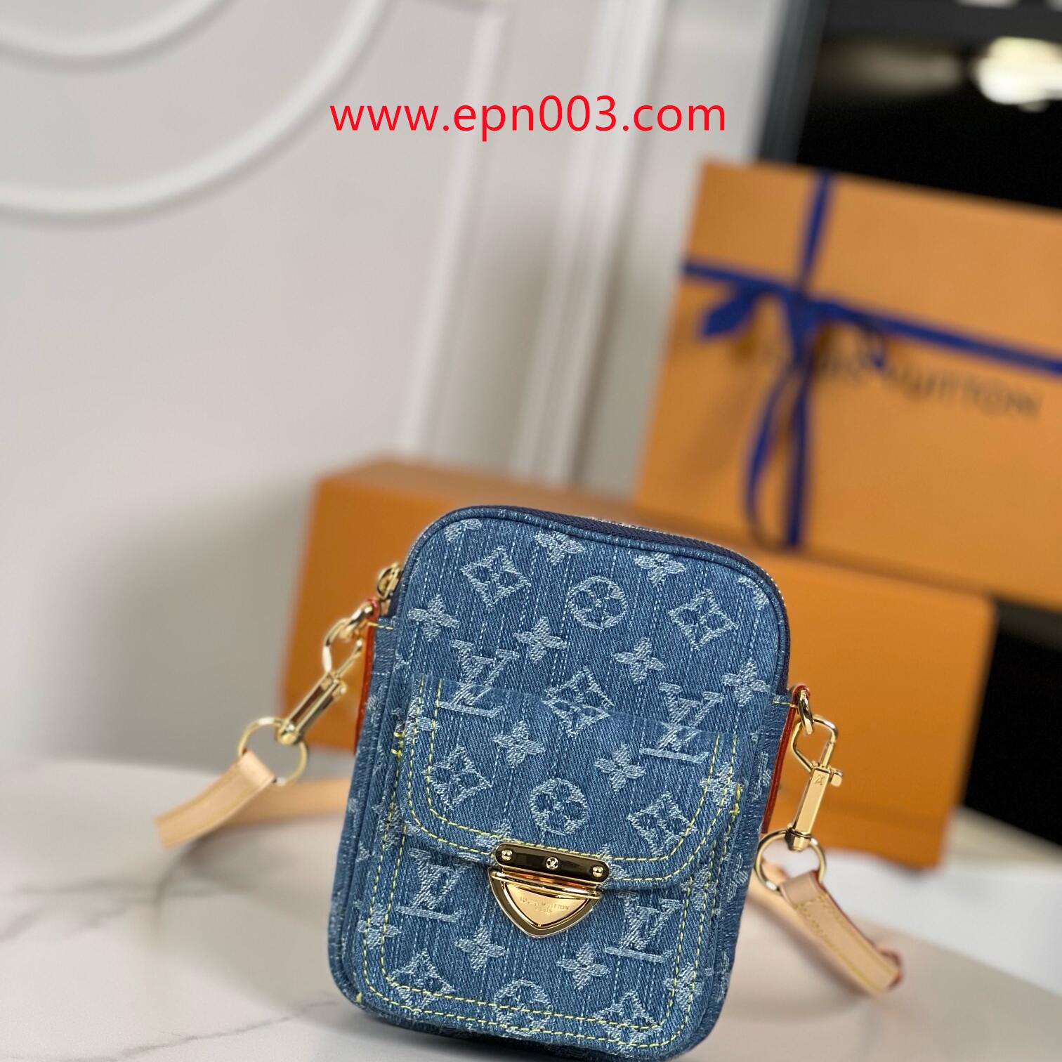 Fairfax Pochette M82948-Women's Bags