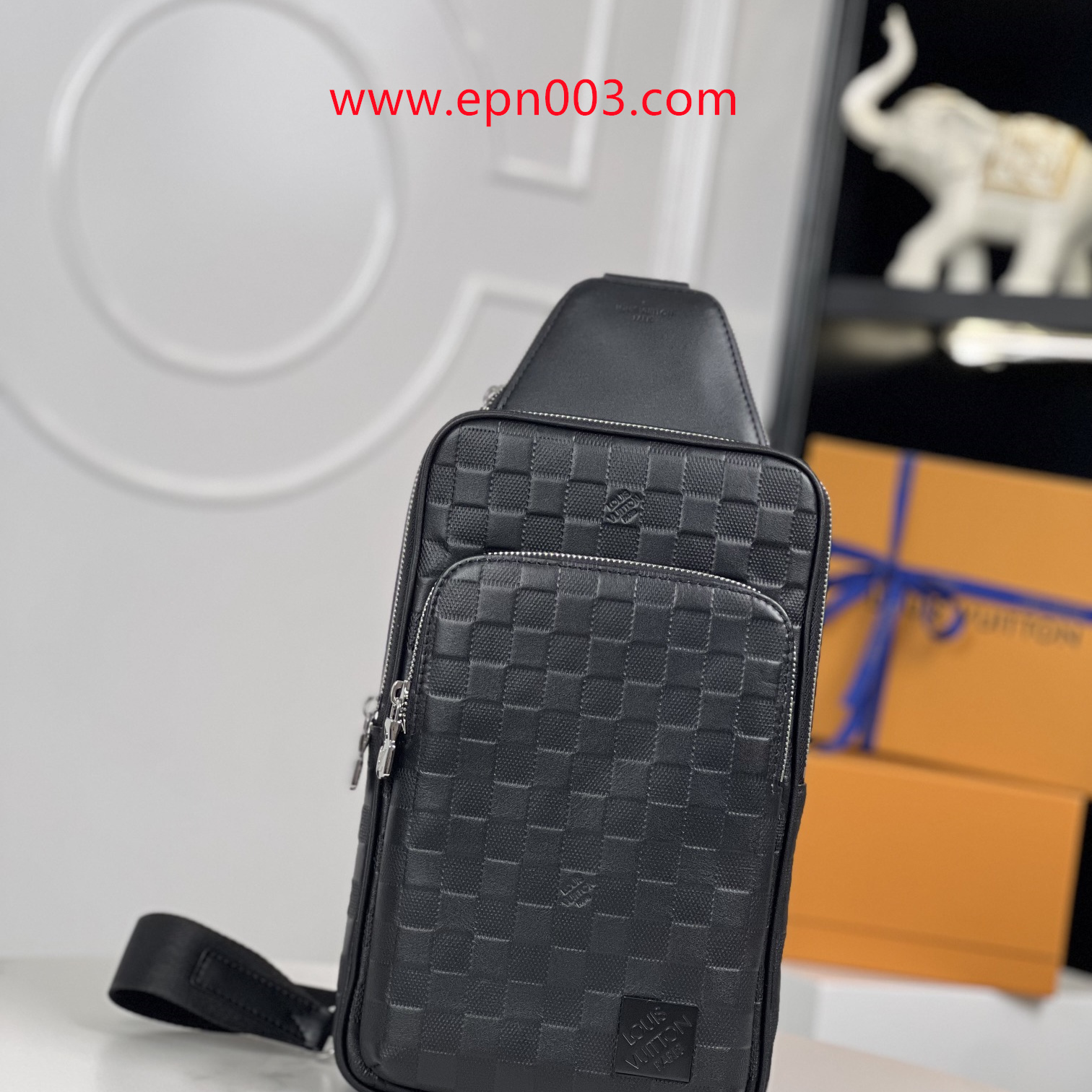 Small Bags and Bumbags Avenue Slingbag NM N45303