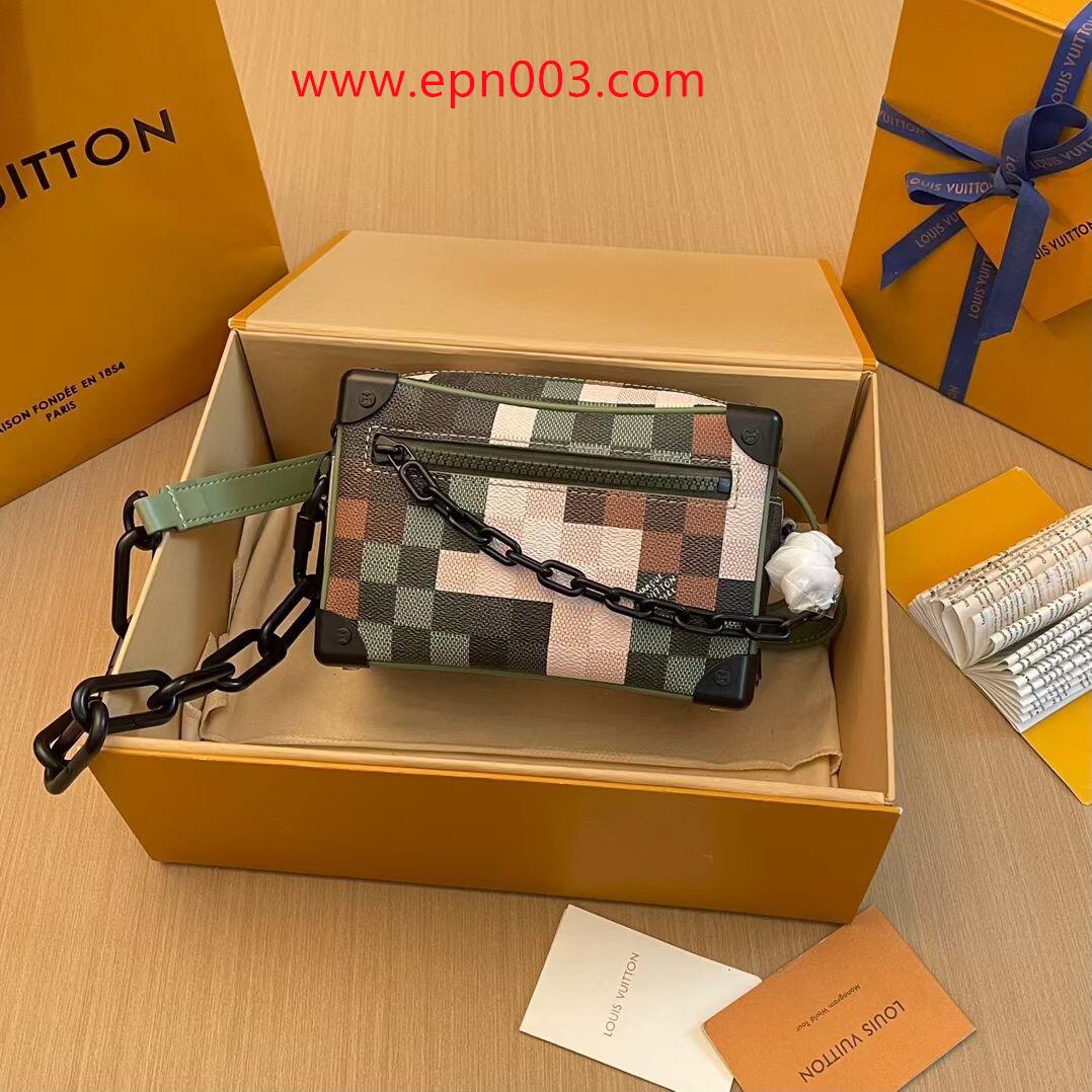 Crossbody Bags Mini Soft Trunk M24581