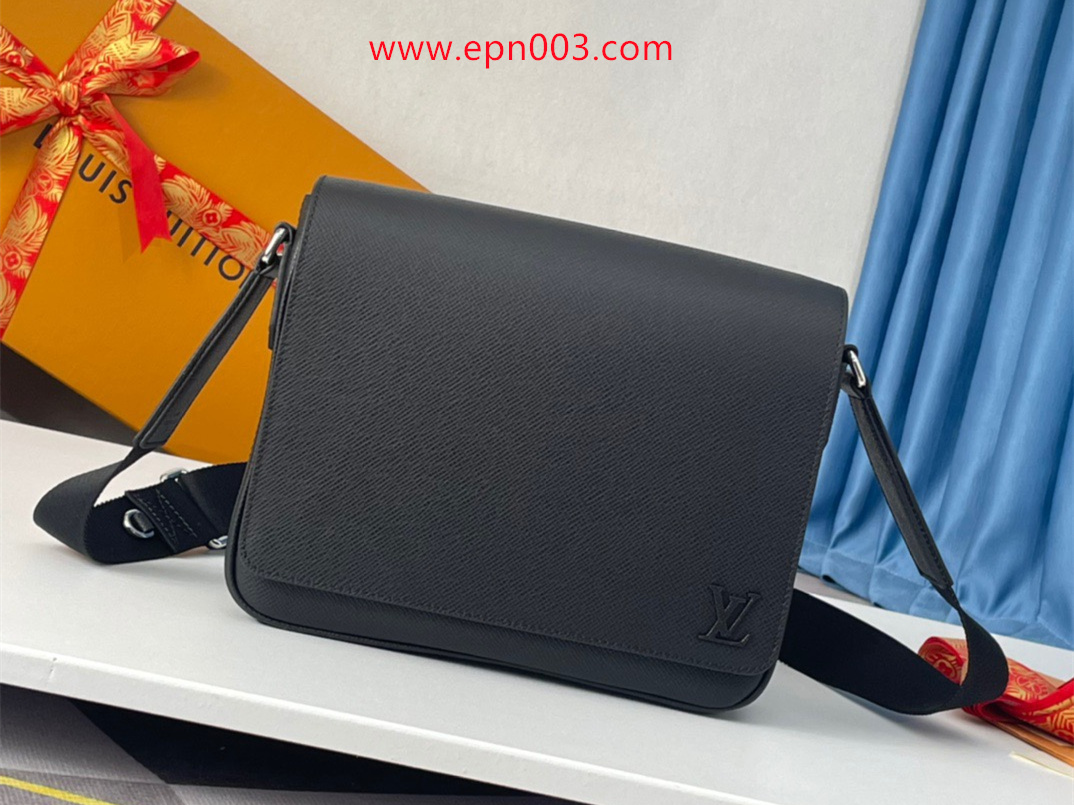Crossbody Bags District PM M30969
