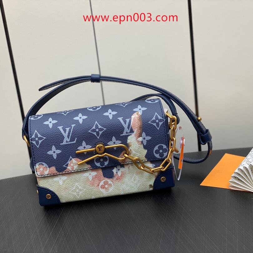 Crossbody Bags Steamer Wearable Wallet M82900