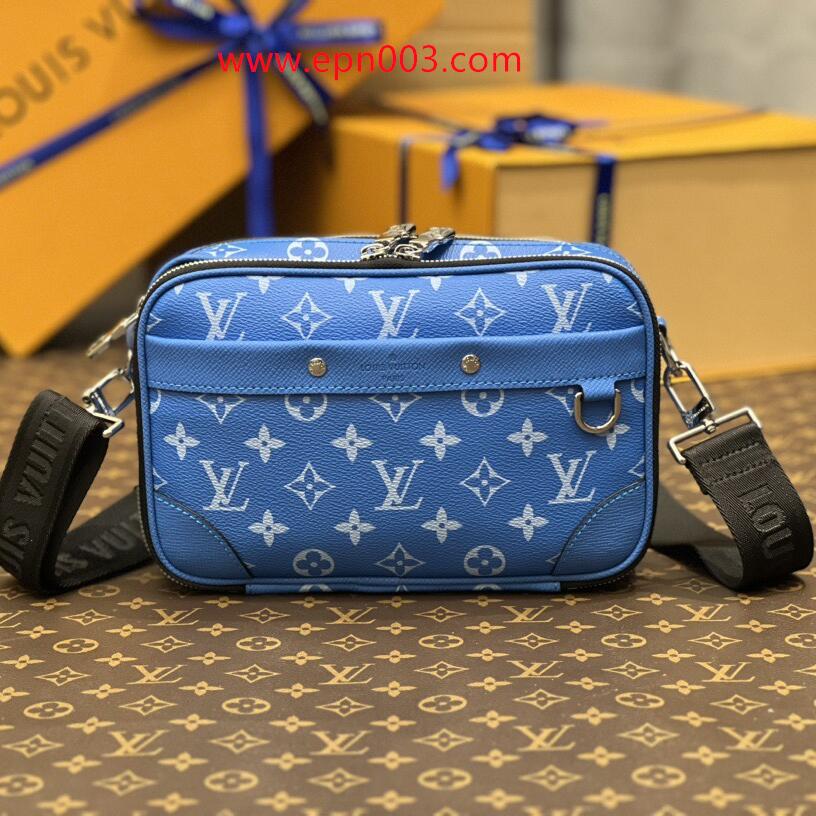 Crossbody Bags Alpha Messenger M31016