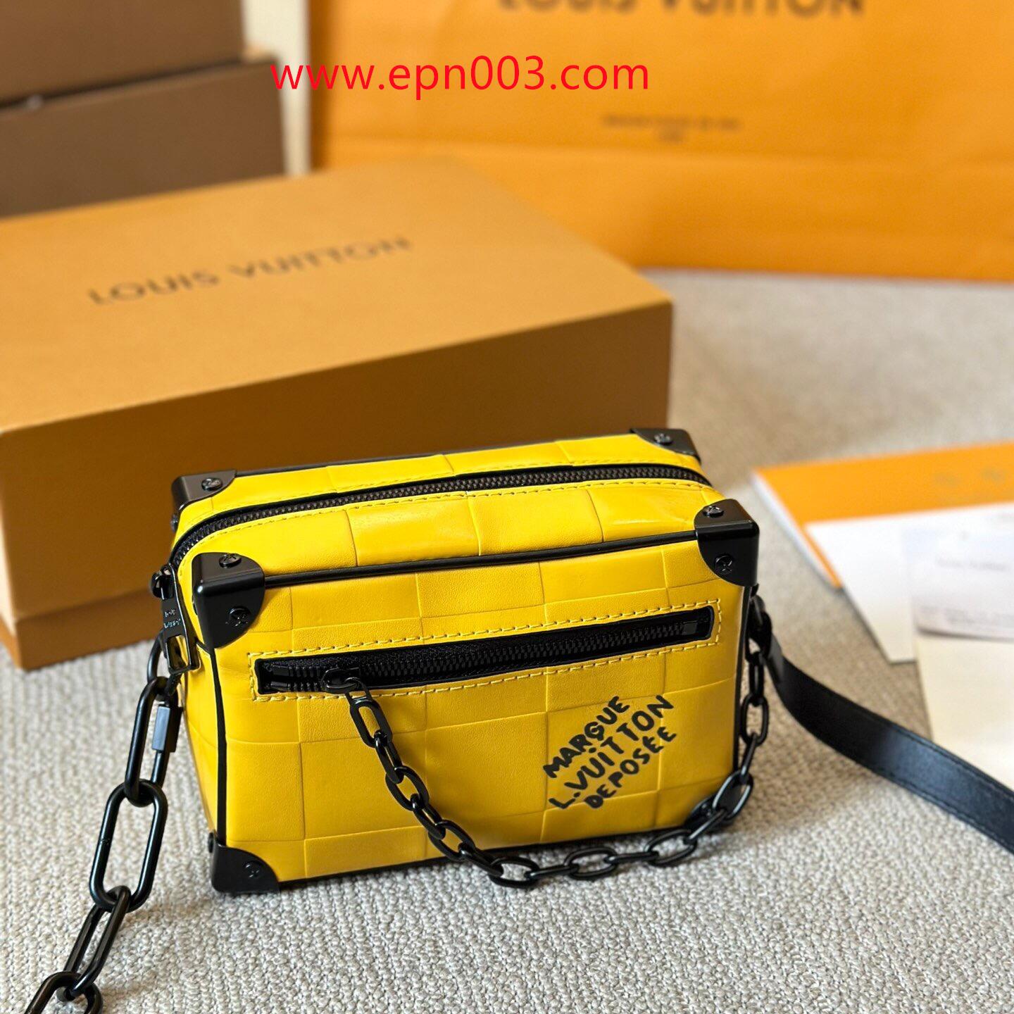 Crossbody Bags Mini Soft Trunk M83558
