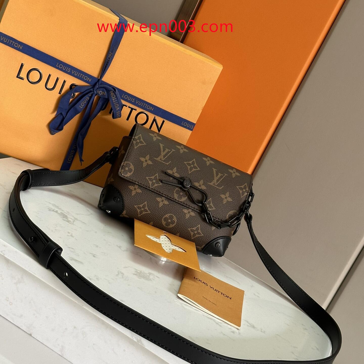 Crossbody Bags Steamer Wearable Wallet M83613
