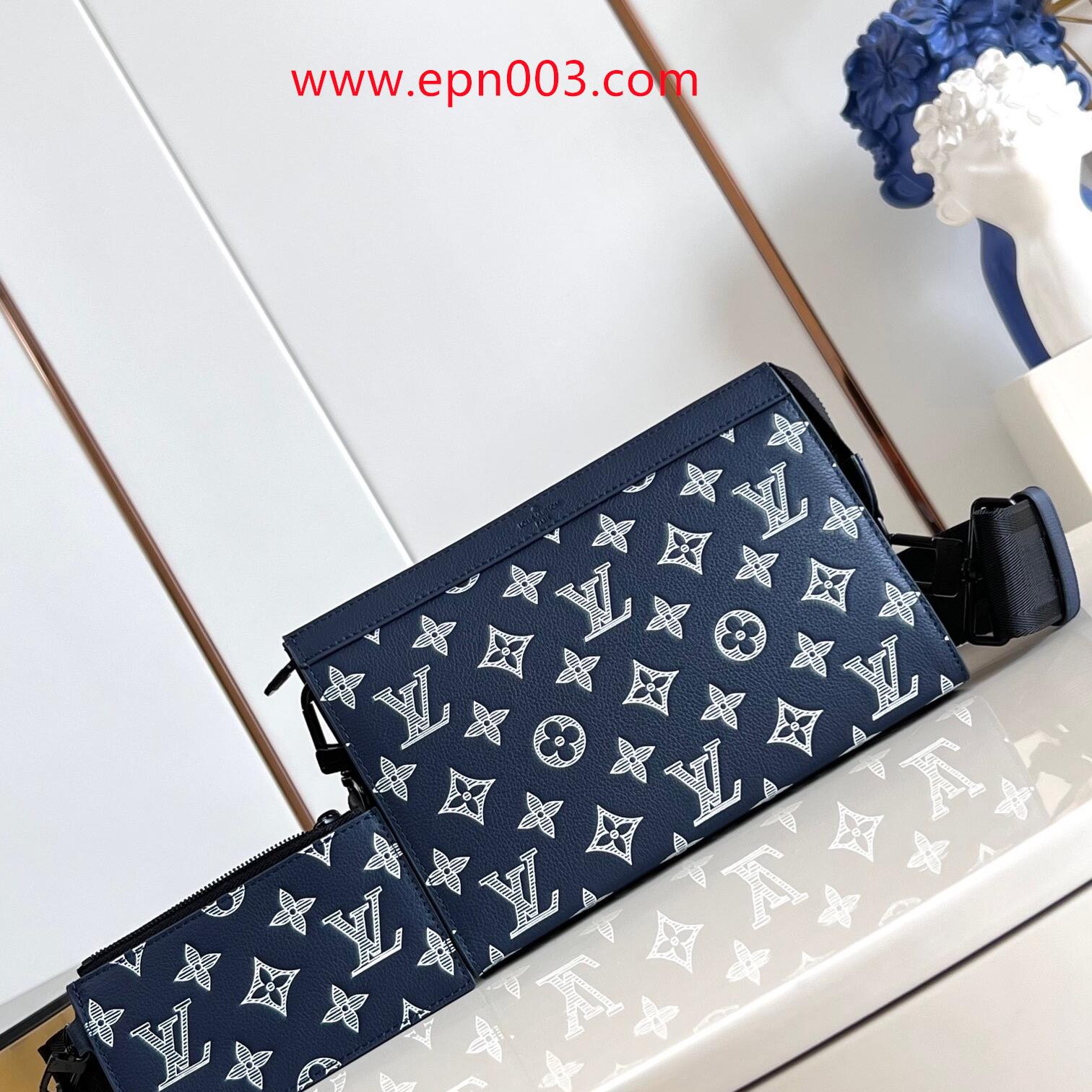 Crossbody Bags Gaston Wearable Wallet M83384