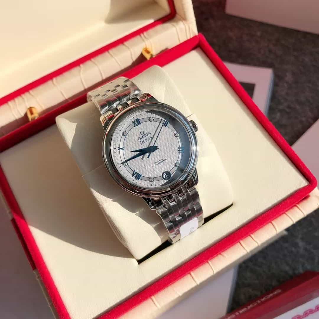 De Ville Prestige 32.7 mm-steel on leather strap-Ladies Watch