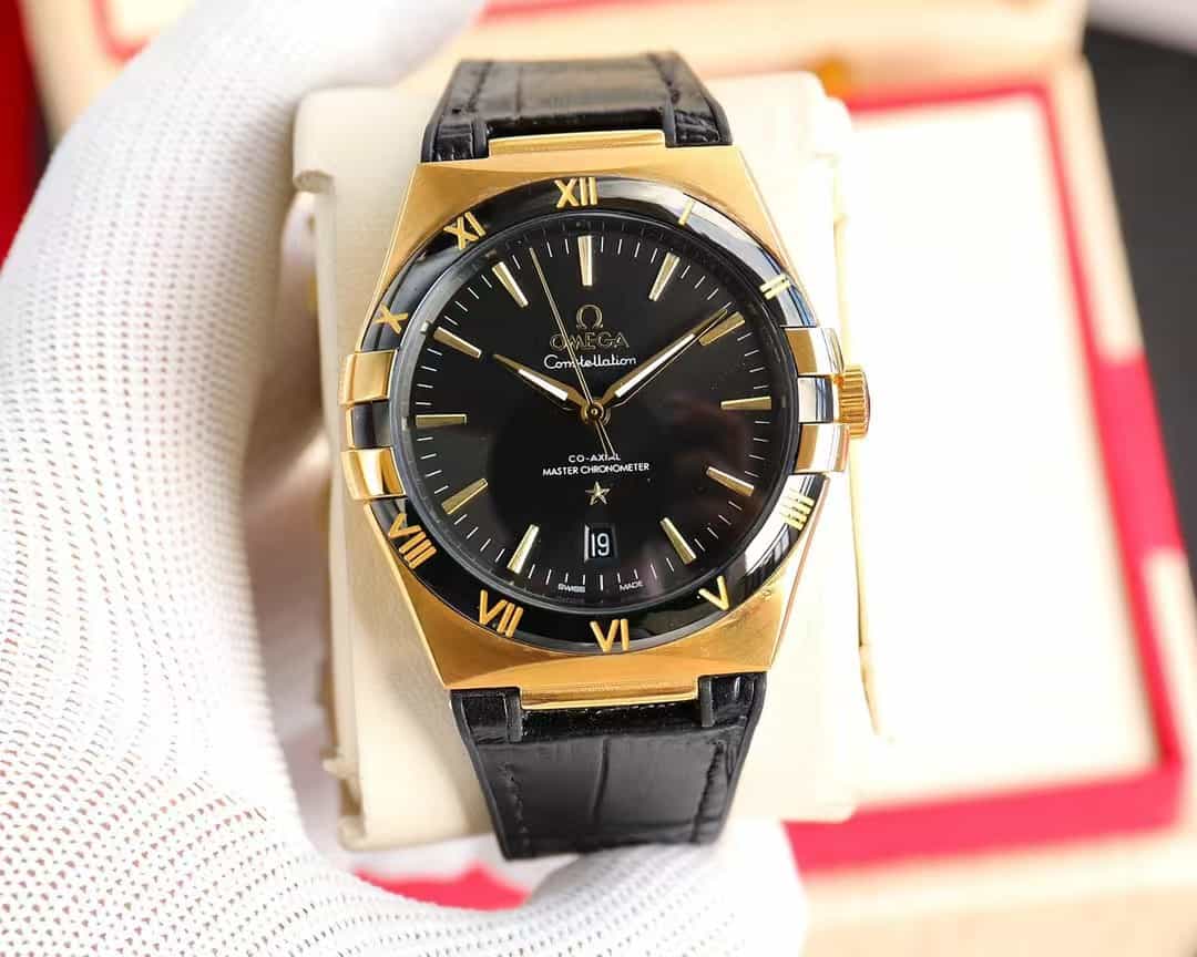 Constellation 41mm-yellow gold on leather strap - Mens Watch