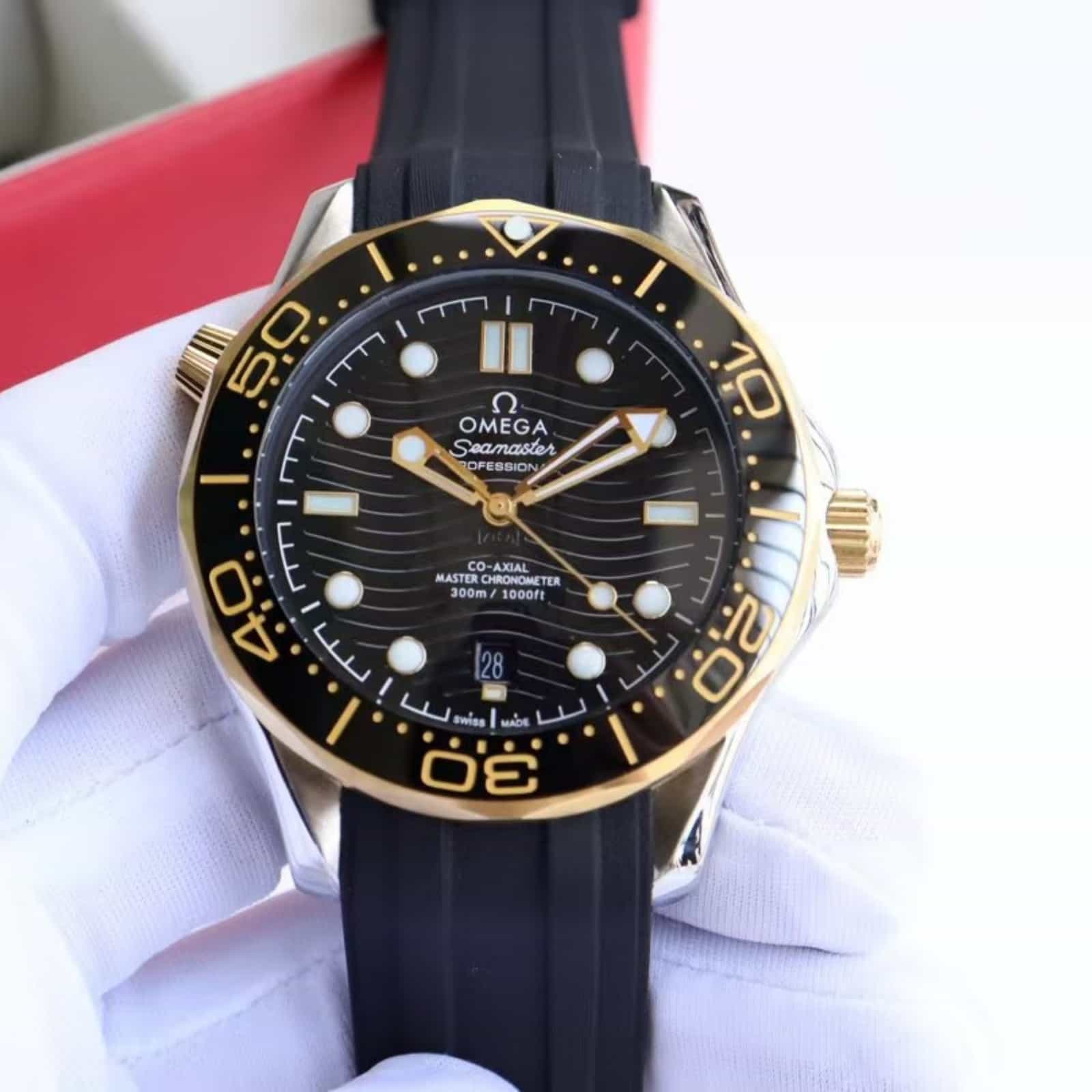 Seamaster Diver 300M 42mm-Steel - Yellow Gold On Rubber Strap - Mens Watch