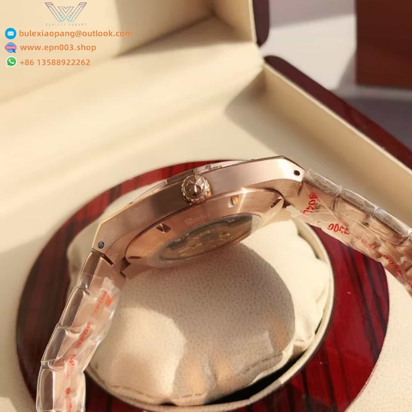 Overseas Stainless Steel 4500V/110A-B126 41 mm - Men Watch