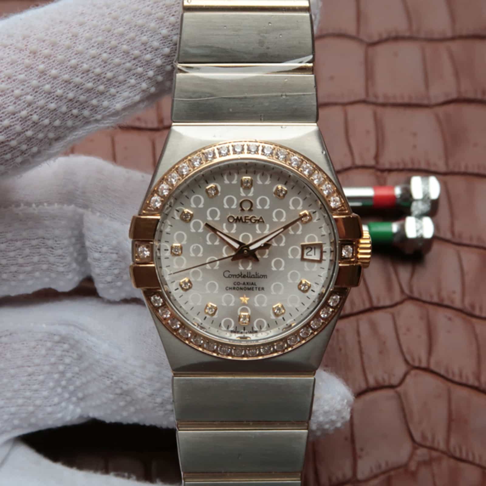 Constellation  steel ‑ red gold on steel ‑ gold central bar 35mm Women Watch