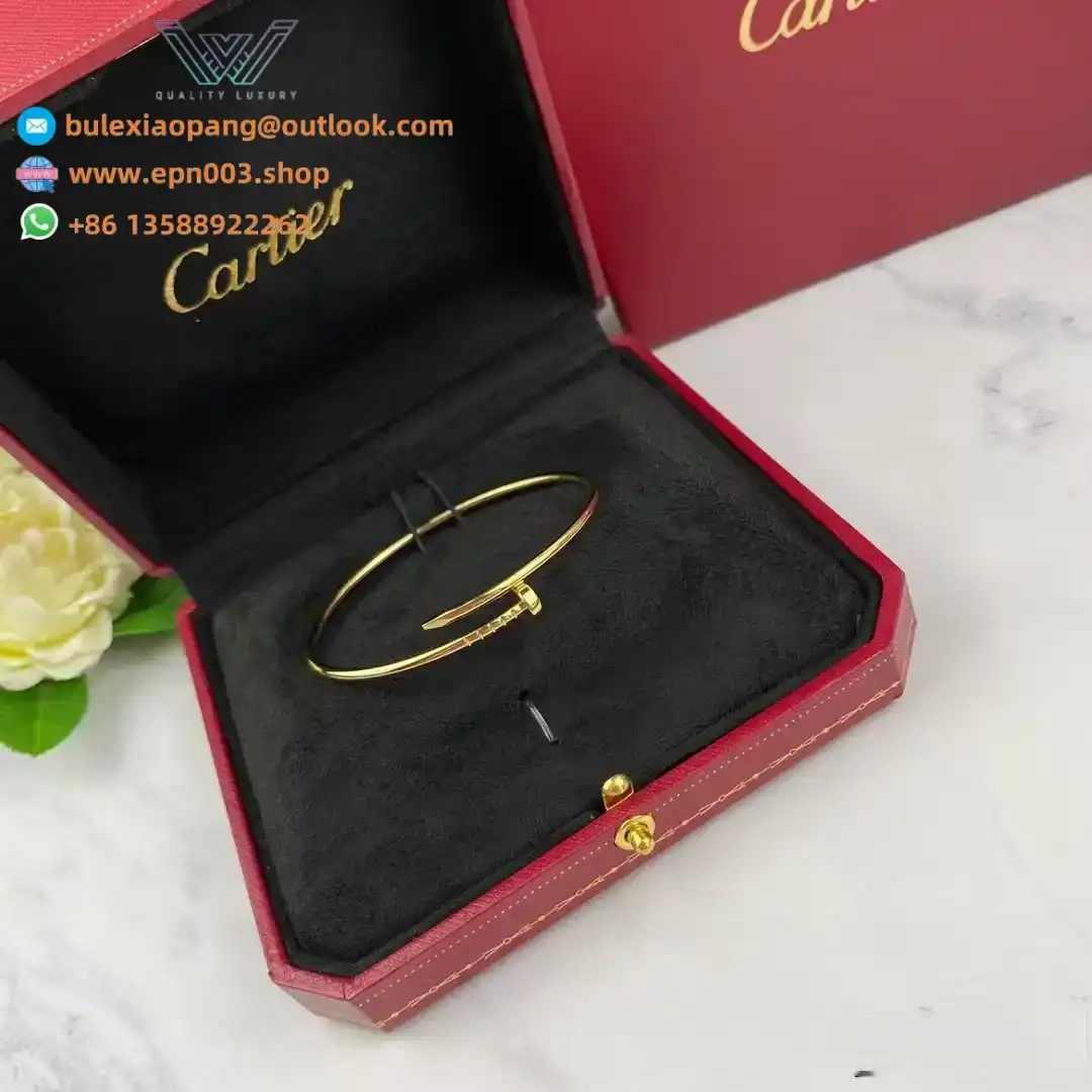 Juste Un Clou Bracelet, Small Model B6062617 - Gold