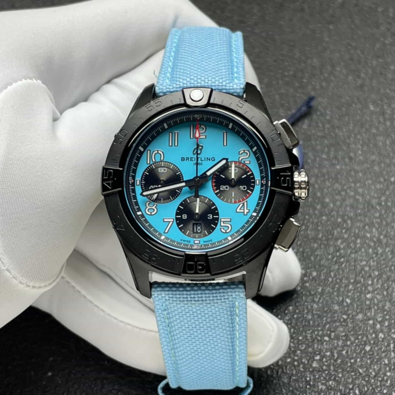 Avenger Chronograph Series 44mm Men Watch