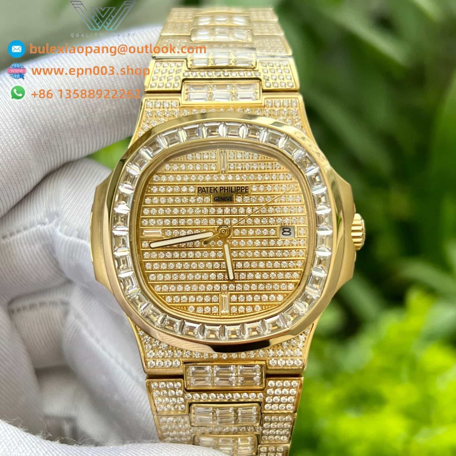 Nautilus 5719/10R-010 18K Rose Goldlced Out Diamonds 40mm