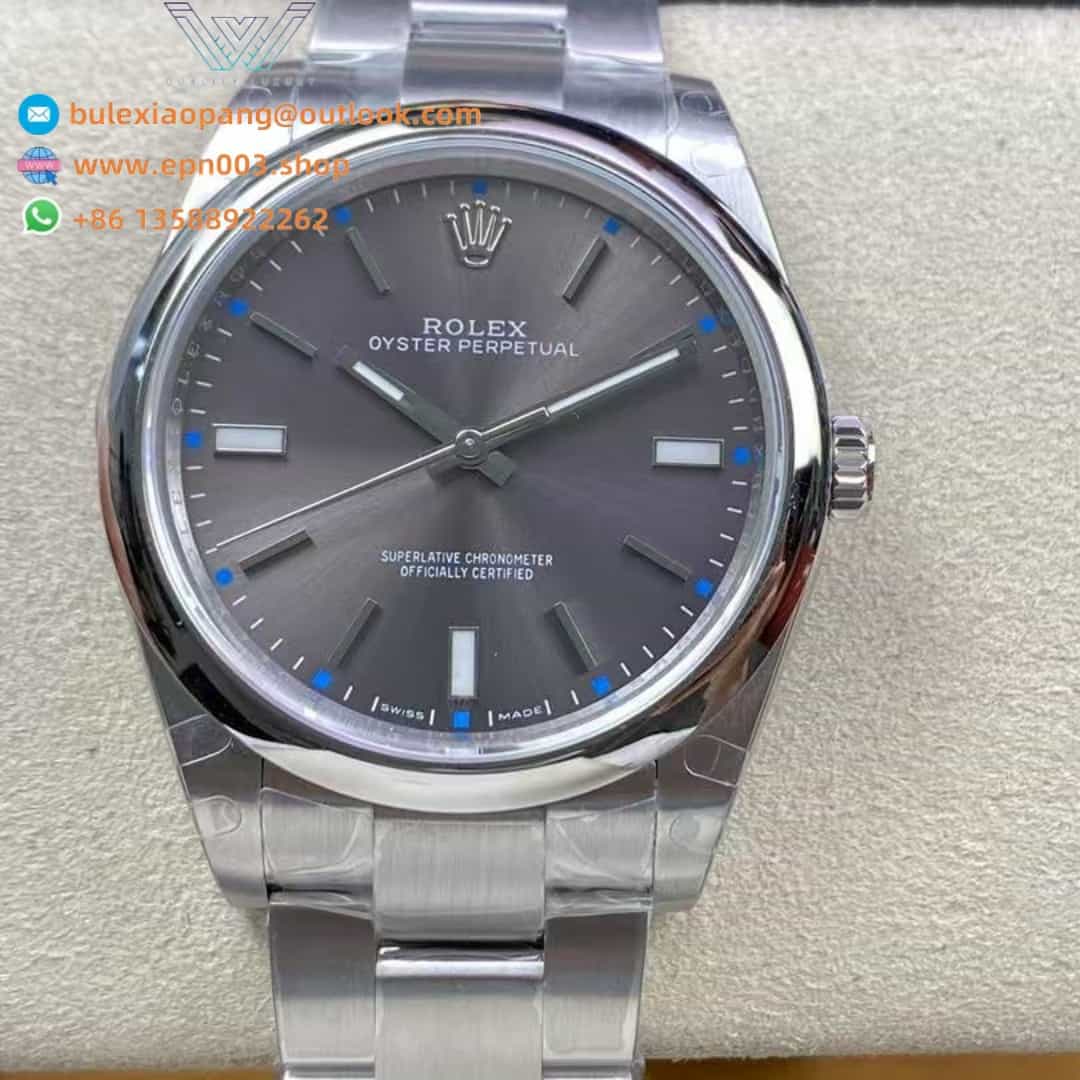 Oyster Perpetual Rhodium Dial 114300 39mm